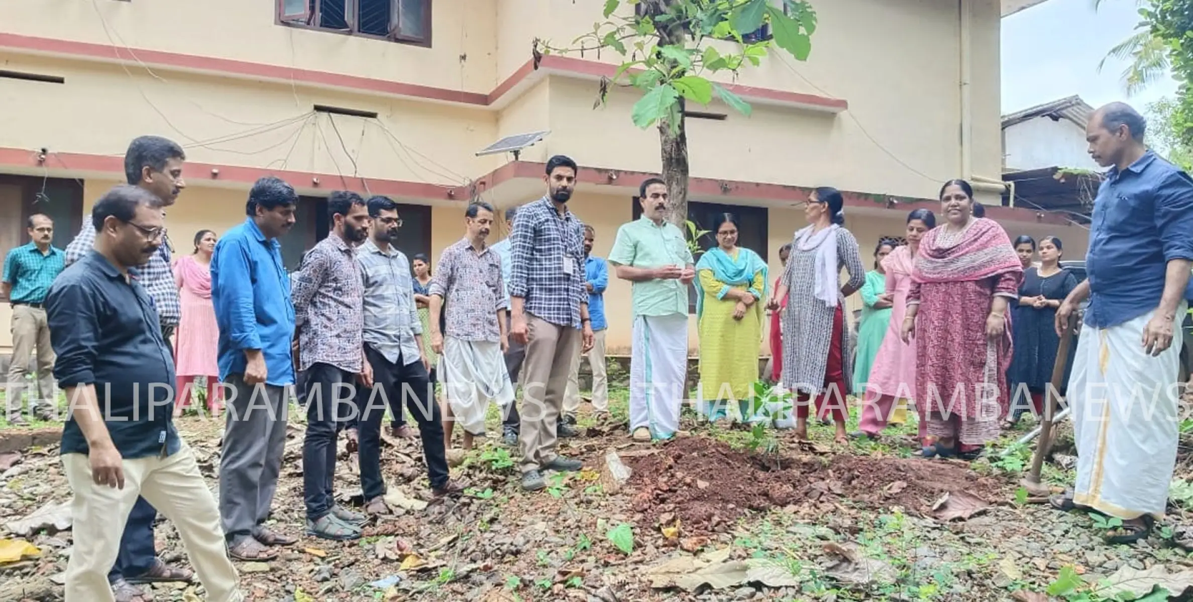 കെ ജി ഒ എ തളിപ്പറമ്പ് ഏരിയ വനിതാ കമ്മിറ്റിയുടെ നേതൃത്വത്തിൽ പരിസ്ഥിതി ദിനം ആചരിച്ചു