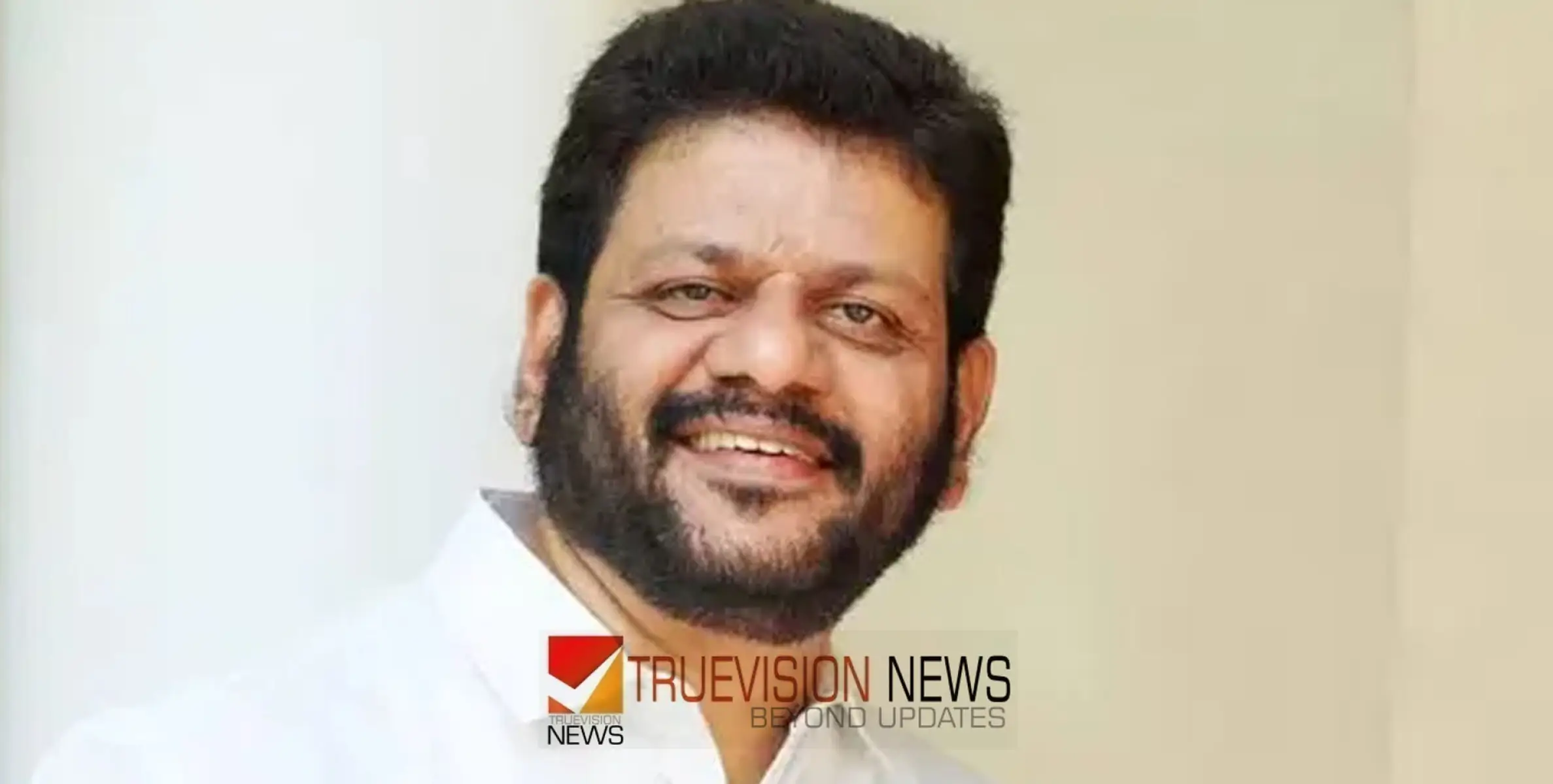 #dccconflict | കൂട്ടത്തല്ല്: തൃശ്ശൂർ ഡിഡിസി പിരിച്ചുവിട്ടേക്കും; വി.കെ.ശ്രീകണ്ഠൻ താൽക്കാലിക ഡിസിസി പ്രസിഡന്റ് 