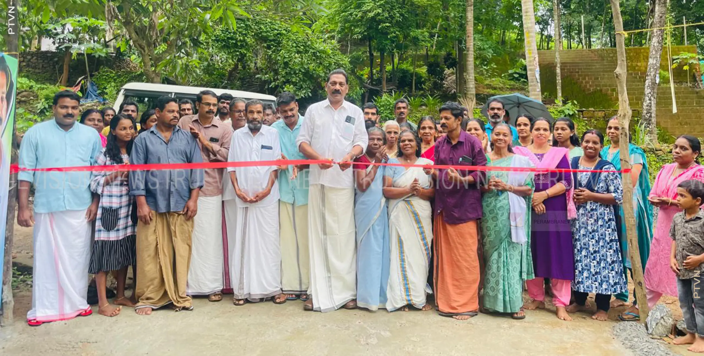 നരേന്ദ്ര ദേവ് - ആദിവാസി കോളനി , ഉമാ മഹേശ്വര ക്ഷേത്രം റോഡ് ഉദ്ഘാടനം 