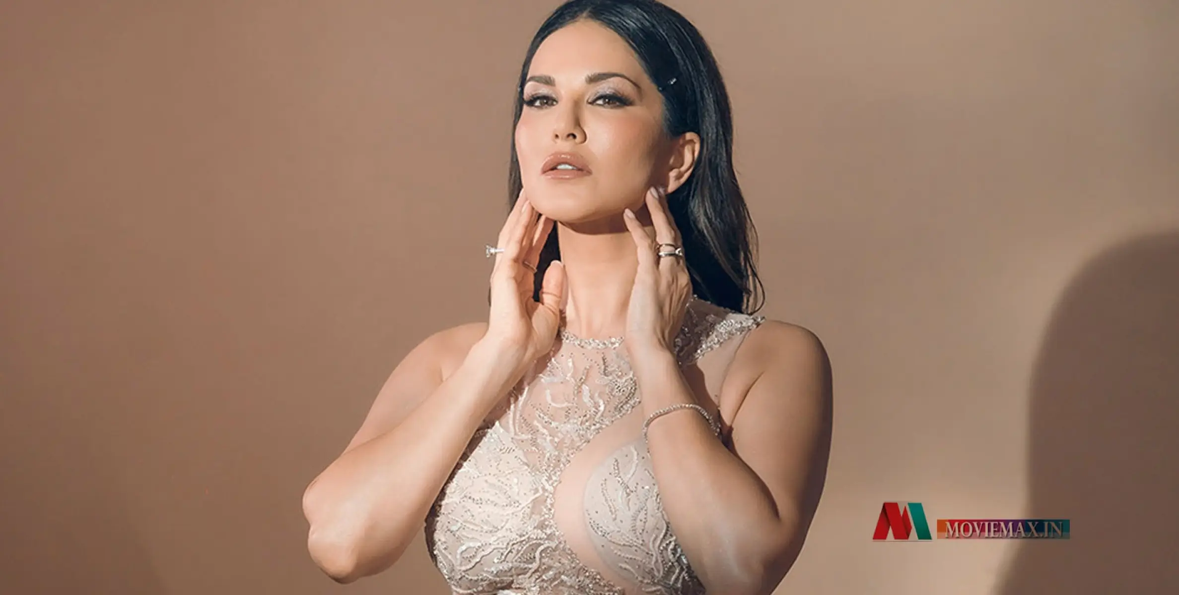 #sunnyleone |  സണ്ണി ലിയോണിന്റെ പരിപാടി; നടന്നില്ലെങ്കിൽ ലക്ഷങ്ങൾ ബാധ്യതയെന്ന് യൂണിയൻ, വിലക്ക് നീക്കണമെന്ന് ആവശ്യം