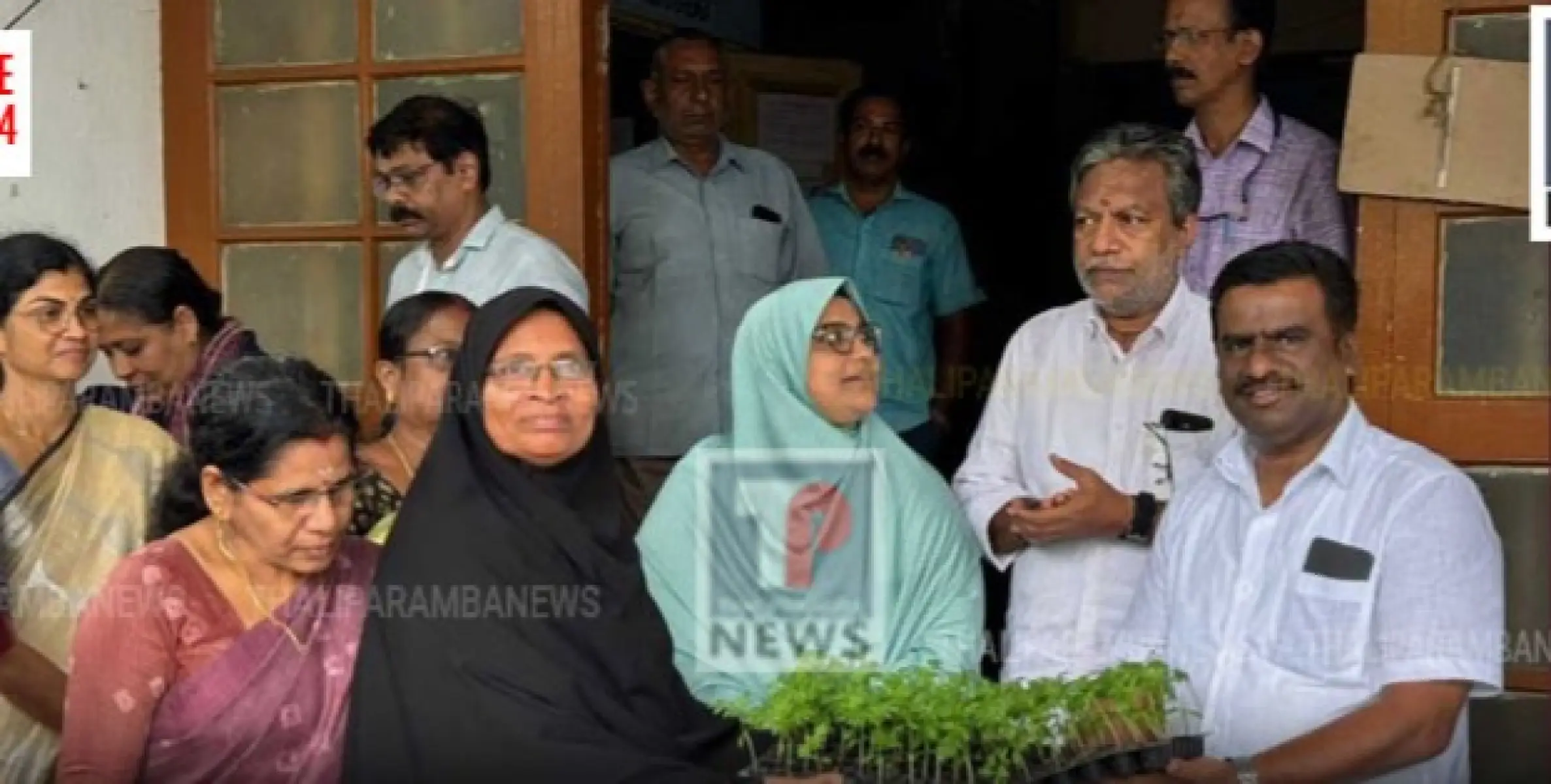 പൊന്നോണത്തിന് ഒരു കൊട്ട പൂവ് പദ്ധതി; തൈ വിതരണം ഉദ്ഘാടനം ചെയ്തു