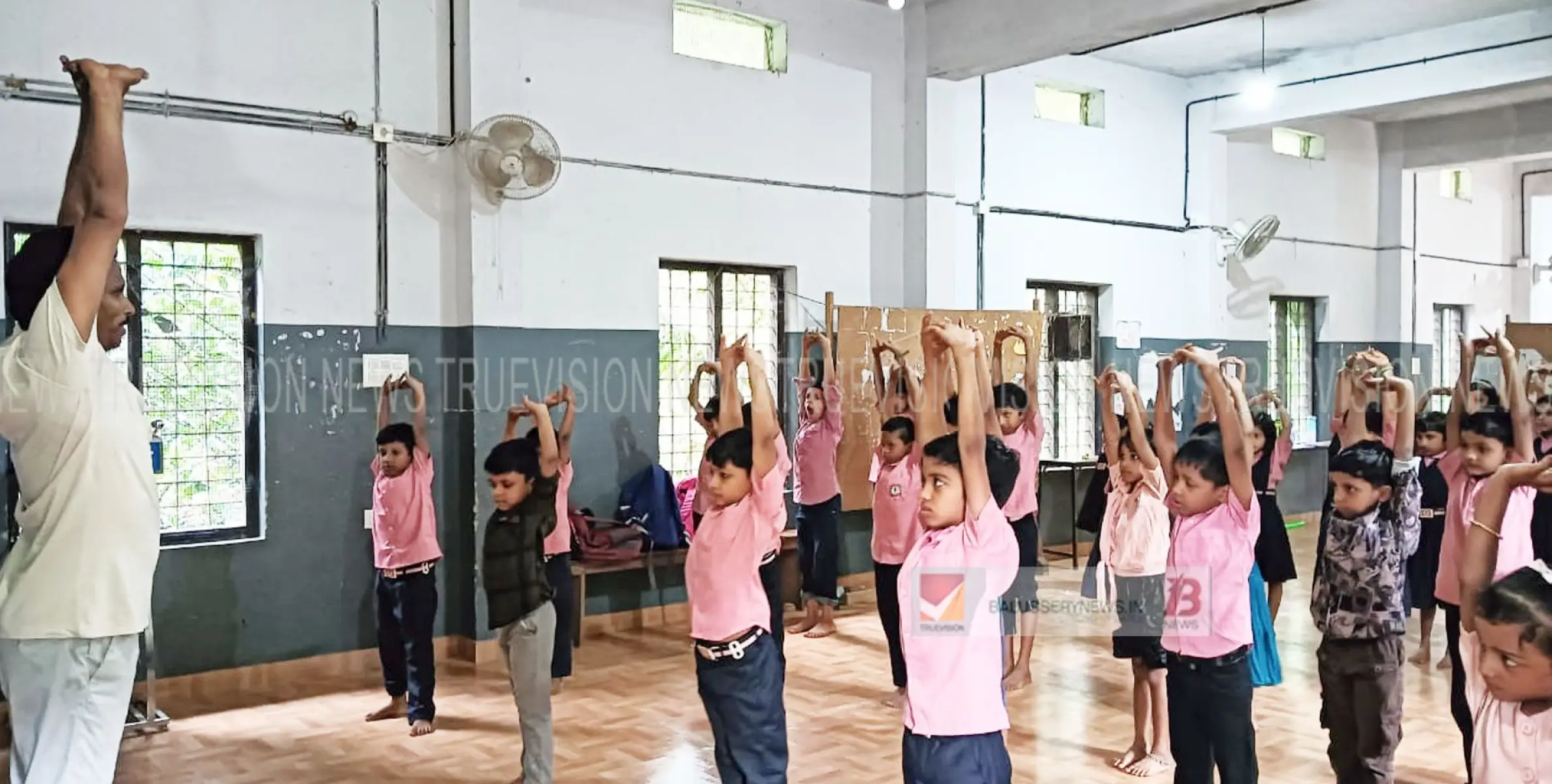 അന്താരാഷ്ട്ര യോഗദിനം; മൂലാട് എച്ച് എഎൽപി സ്കൂളിൽ യോഗ പരിശീലനം നടന്നു