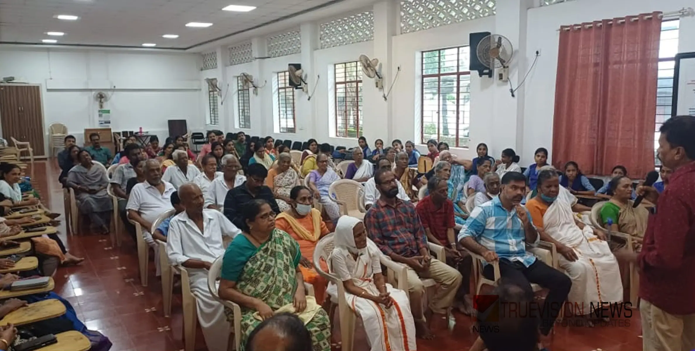 #musicday | മടിത്തട്ടിൽ സംഗീതമഴ;   ലോക സംഗീത ദിനം ആഘോഷിച്ചു