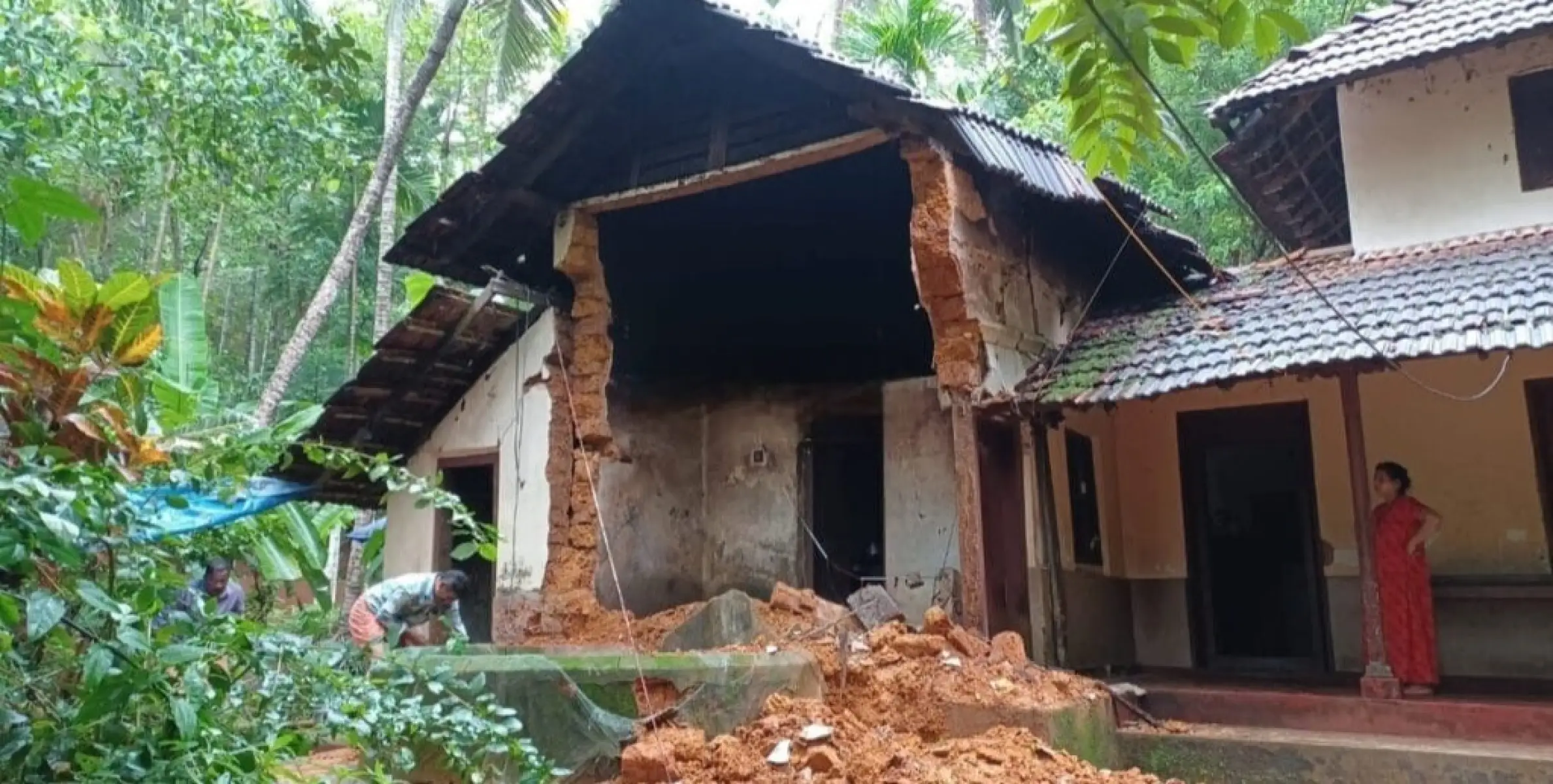 കനത്ത മഴയില്‍.  വായന്നൂരിൽ വീട് തകര്‍ന്നു