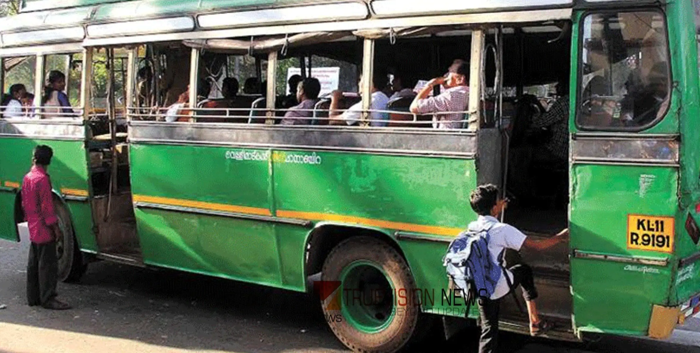 #Privatebus | നി​യ​മ​ലം​ഘ​നം ന​ട​ത്തി ഓ​ടി​യ ബ​സു​ക​ൾ​ക്കെ​തി​രെ ന​ട​പ​ടി 