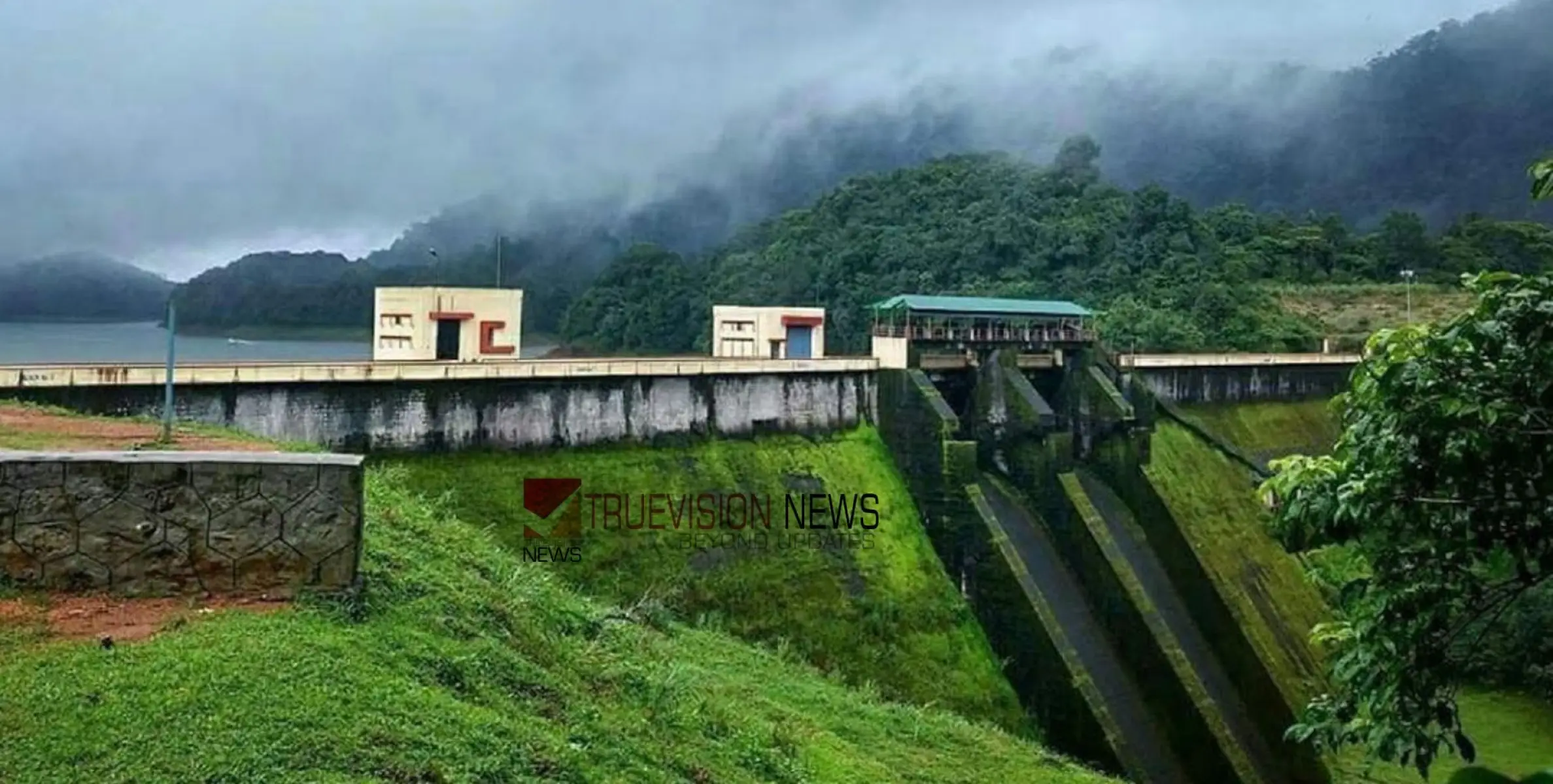 #Heavyrain  |  ജലനിരപ്പ് ഉയർന്നു, കക്കയം ഡാം തുറക്കാൻ സാധ്യത, കുറ്റ്യാടിയിൽ ജാഗ്രതാനിര്‍ദ്ദേശം 