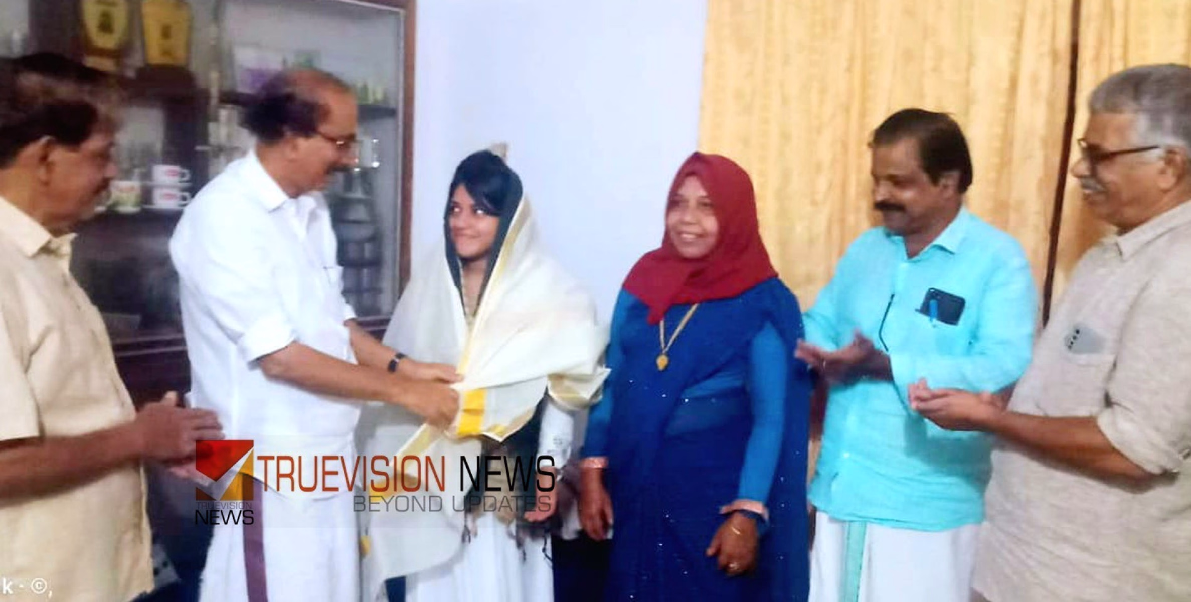 #Shahanashir | സ്വപ്നങ്ങളിലേക്ക് പറക്കാൻ ;  ശഹാന ശിറിനെ നേരിട്ട് കണ്ട് അനുമോദിക്കാൻ എംഎൽഎ എത്തി    