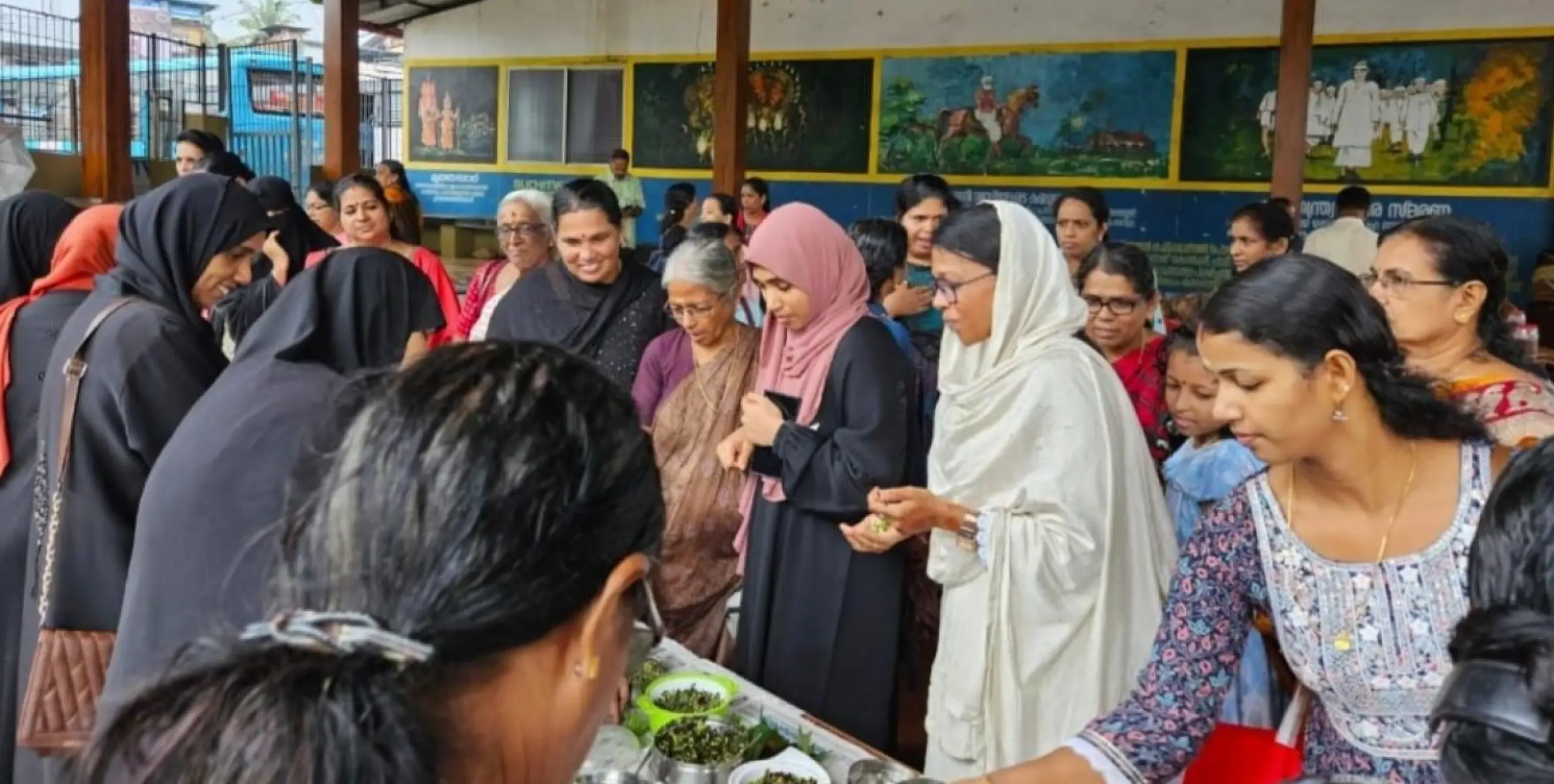 തളിപ്പറമ്പ് നഗരസഭ കുടുംബശ്രീ സിഡിഎസിന്റെ നേതൃത്വത്തിൽ നാട്ടുചന്തയും കർക്കിടക ഫെസ്റ്റും സംഘടിപ്പിച്ചു