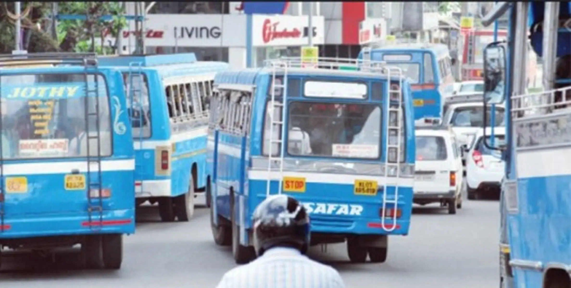 #privatebus | സ്വകാര്യബസുകളുടെ തിരക്ക് കുറയ്‌ക്കാൻ നിർദേശം 