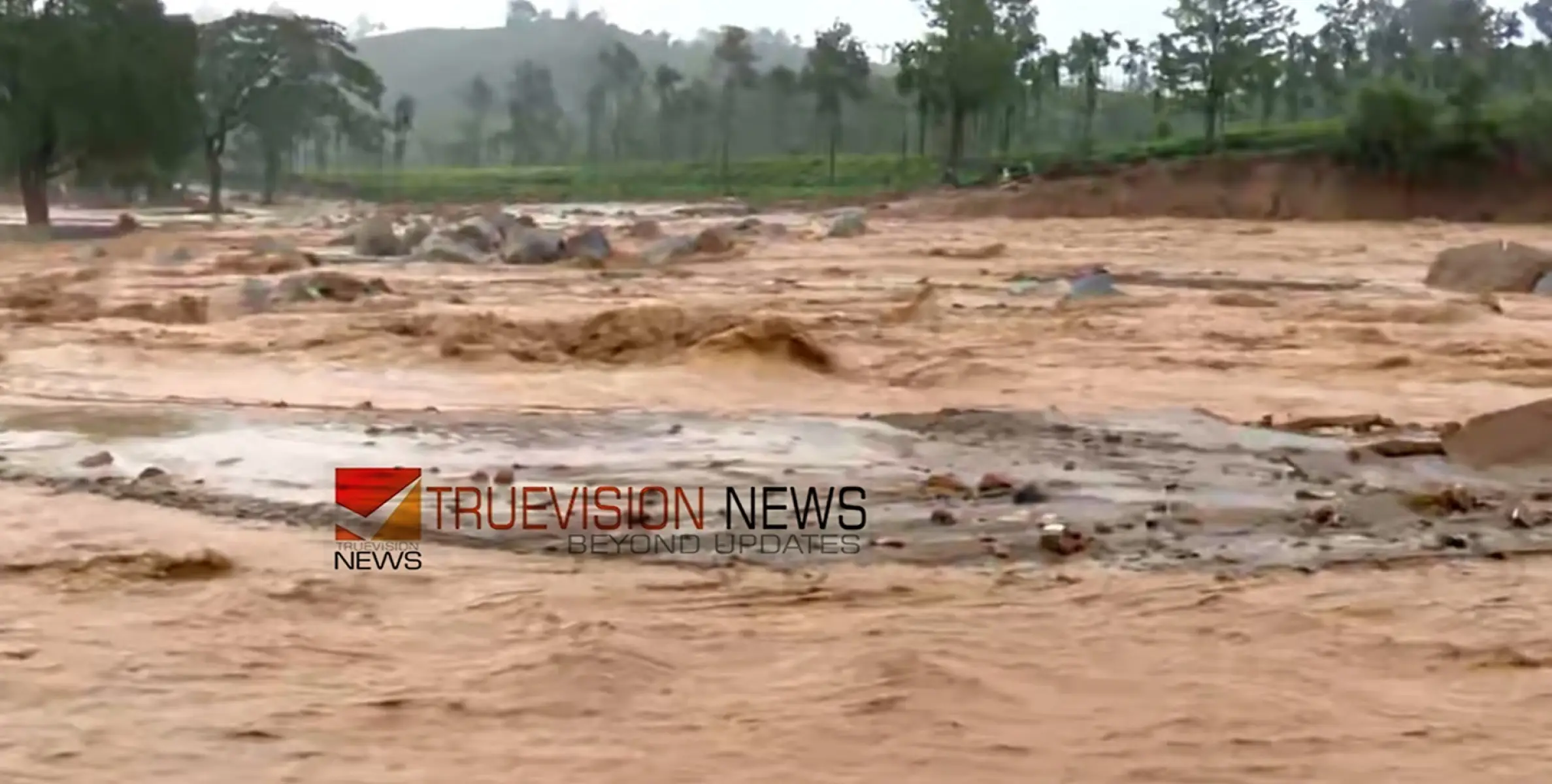 #wayanadMudflow | റോഡില്ല, വീടുകൾ ഒന്നും ഇല്ല, ആളുകളും ഇല്ല, ചുറ്റും പോയിക്കിടക്കുകയാണ്: പ്രദേശവാസിയായ സജ്ന