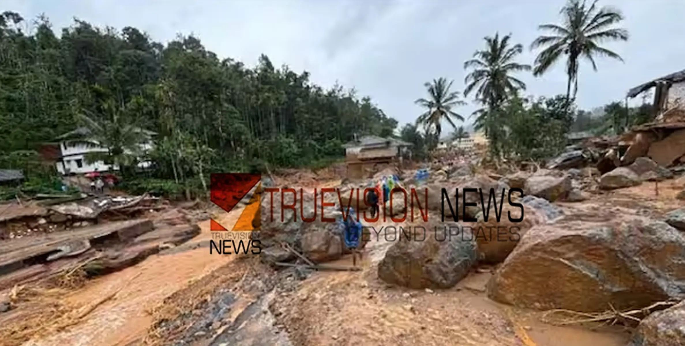 #wayanadMudflow | 'എന്‍റെ അമ്മയും അനിയത്തിയും ഒലിച്ച് പോകുന്നത് ഞാൻ കണ്ടു'; നിറകണ്ണുകളോടെ വിജയന്‍ പറയുന്നു