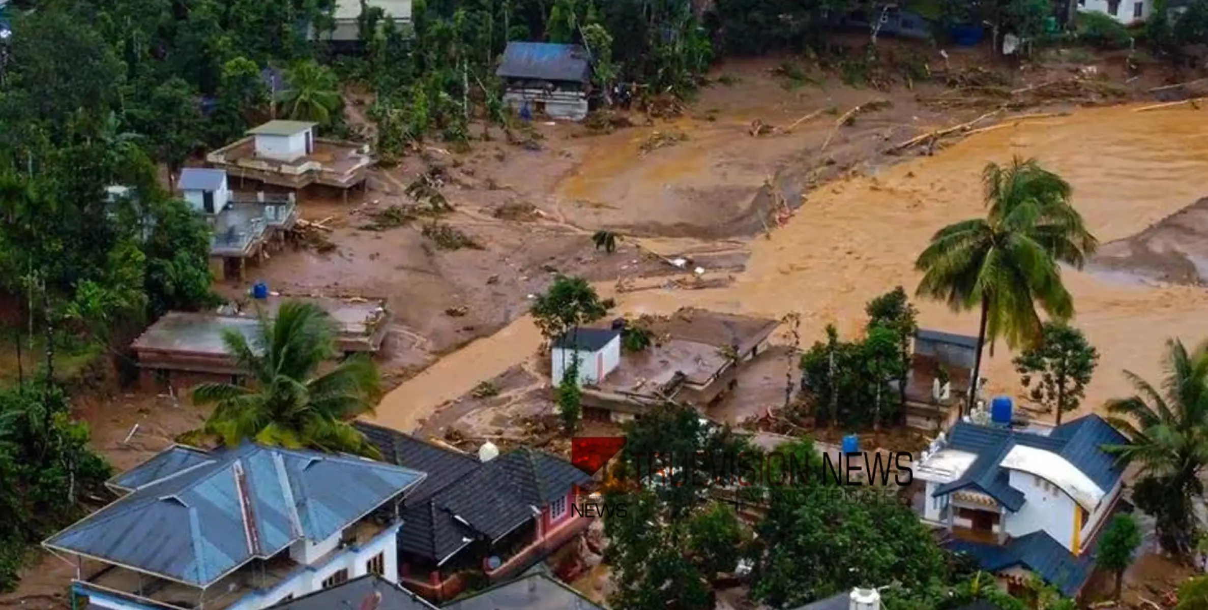 #wayanadandslide | വിറങ്ങലിച്ച് വയനാട്; മരണസംഖ്യ ഉയരുന്നു, 240 പേർ കാണാമറയത്ത്; പാറക്കല്ലുകളും ചെളിയും നിറഞ്ഞ വീടുകളിൽ നിരവധി പേർ കുടുങ്ങിയതായി സംശയം