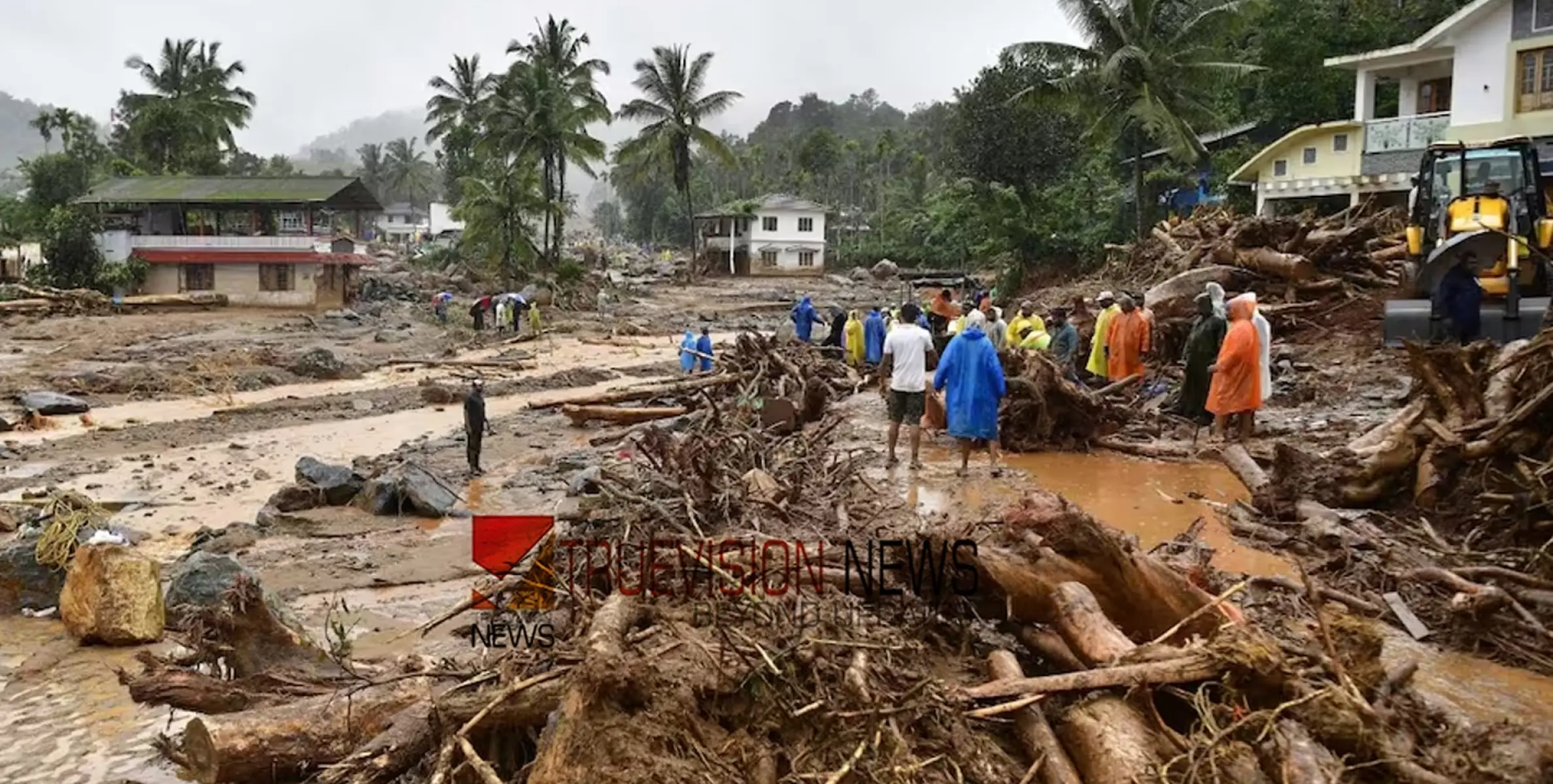 #wayanadMudflow |  ‘ഒരാളുടെ ദേഹത്ത് കമ്പി തുളച്ചുകയറി; കെട്ടിപ്പിടിച്ച നിലയിൽ 3 മൃതദേഹങ്ങൾ, അതെന്റെ ബന്ധുക്കളായിരുന്നു’