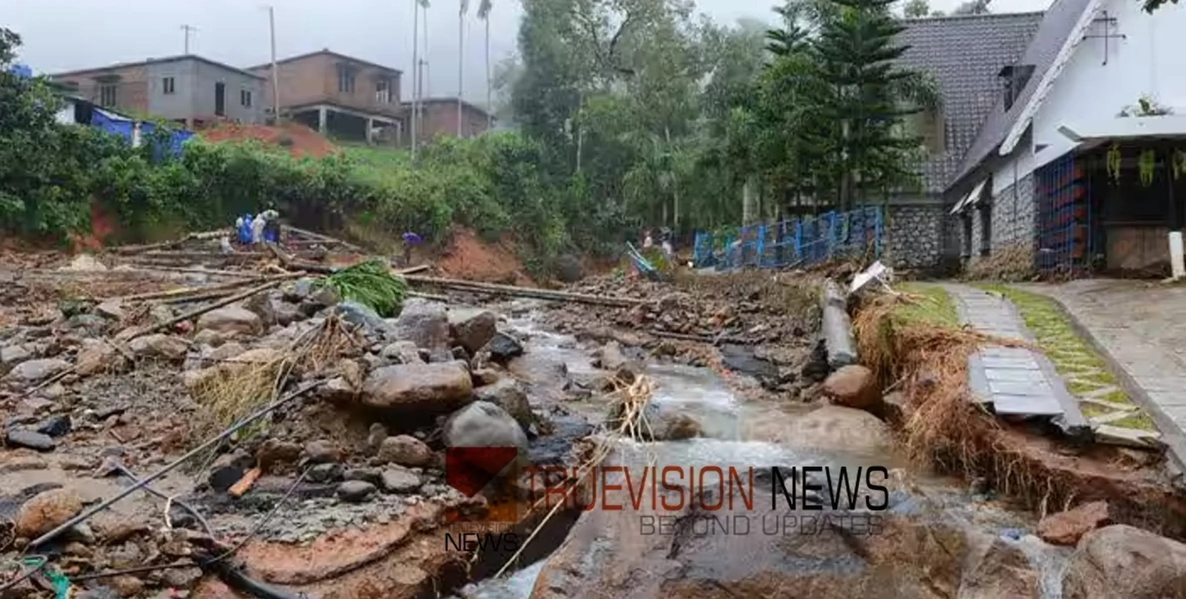 #wayanadLandslides |  ഉയിരെടുത്ത ഉരുൾ: മരിച്ചവരുടെ എണ്ണം 369, 200ലധികം പേർ കാണാമറയത്ത് 