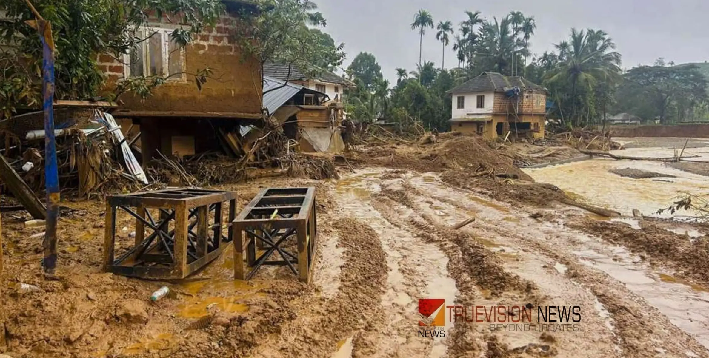 #WayanadTragedy | മുണ്ടക്കൈ ദുരന്തത്തിൽ മരിച്ചവരുടെ മൃതദേഹങ്ങൾ തിരിച്ചറിയാൻ ശാസ്ത്രീയ പരിശോധന; ബന്ധുക്കളുടെ രക്തസാമ്പിൾ ശേഖരിക്കും 