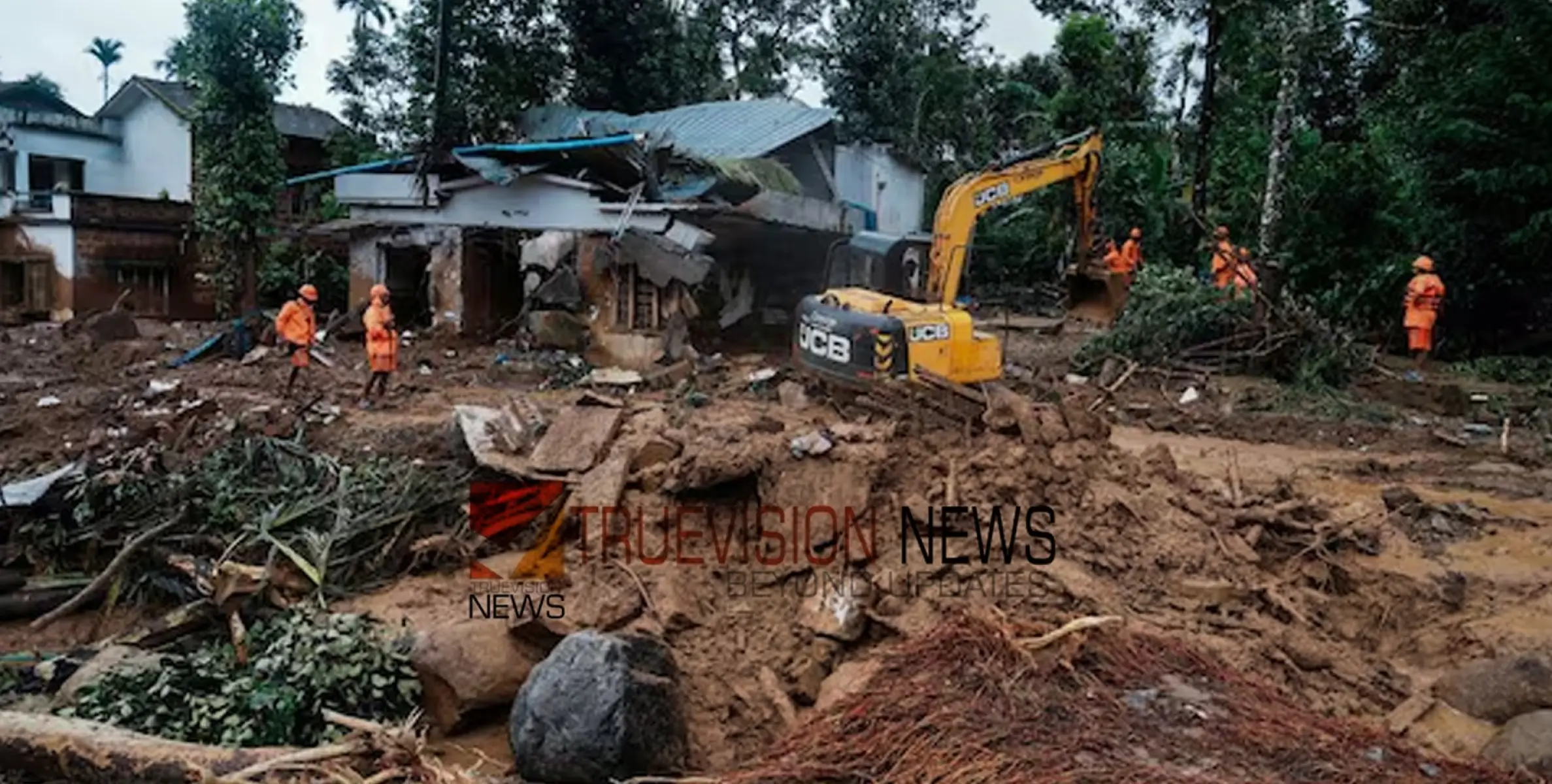 #wayanadlandslides | വരാൻ ആളില്ല, പിന്നെന്തിനാണ് കടകൾ?  ഇല്ലാതായത് ഒരു നാടാണ്; സങ്കടക്കാഴ്ച