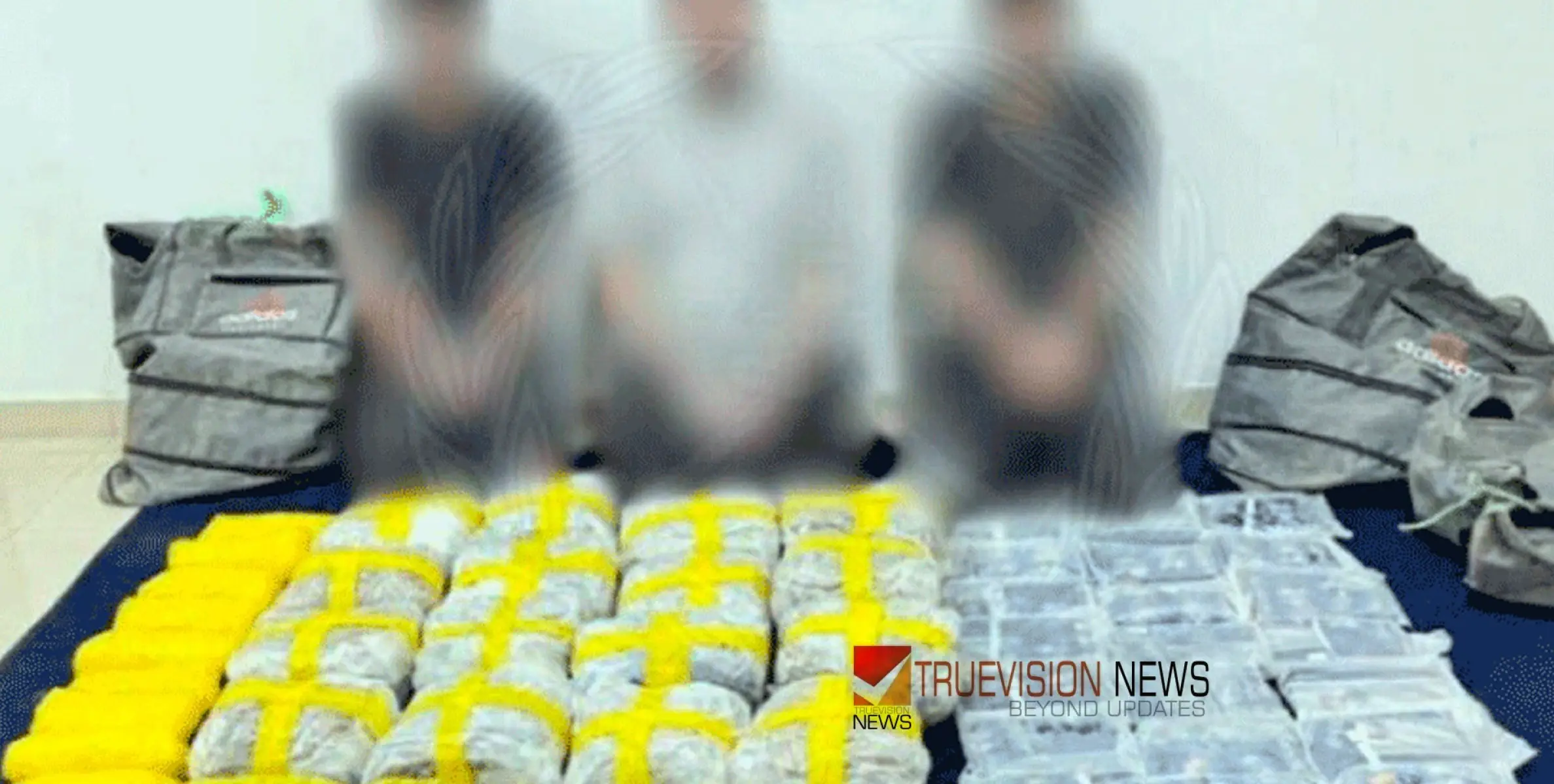 #drugtrafficking | ഒ​മാ​നി​ലേ​ക്ക് വ​ൻ​തോ​തി​ൽ മ​യ​ക്കു​മ​രു​ന്ന് കടത്ത്; മൂന്ന് പേർ പിടിയിൽ 