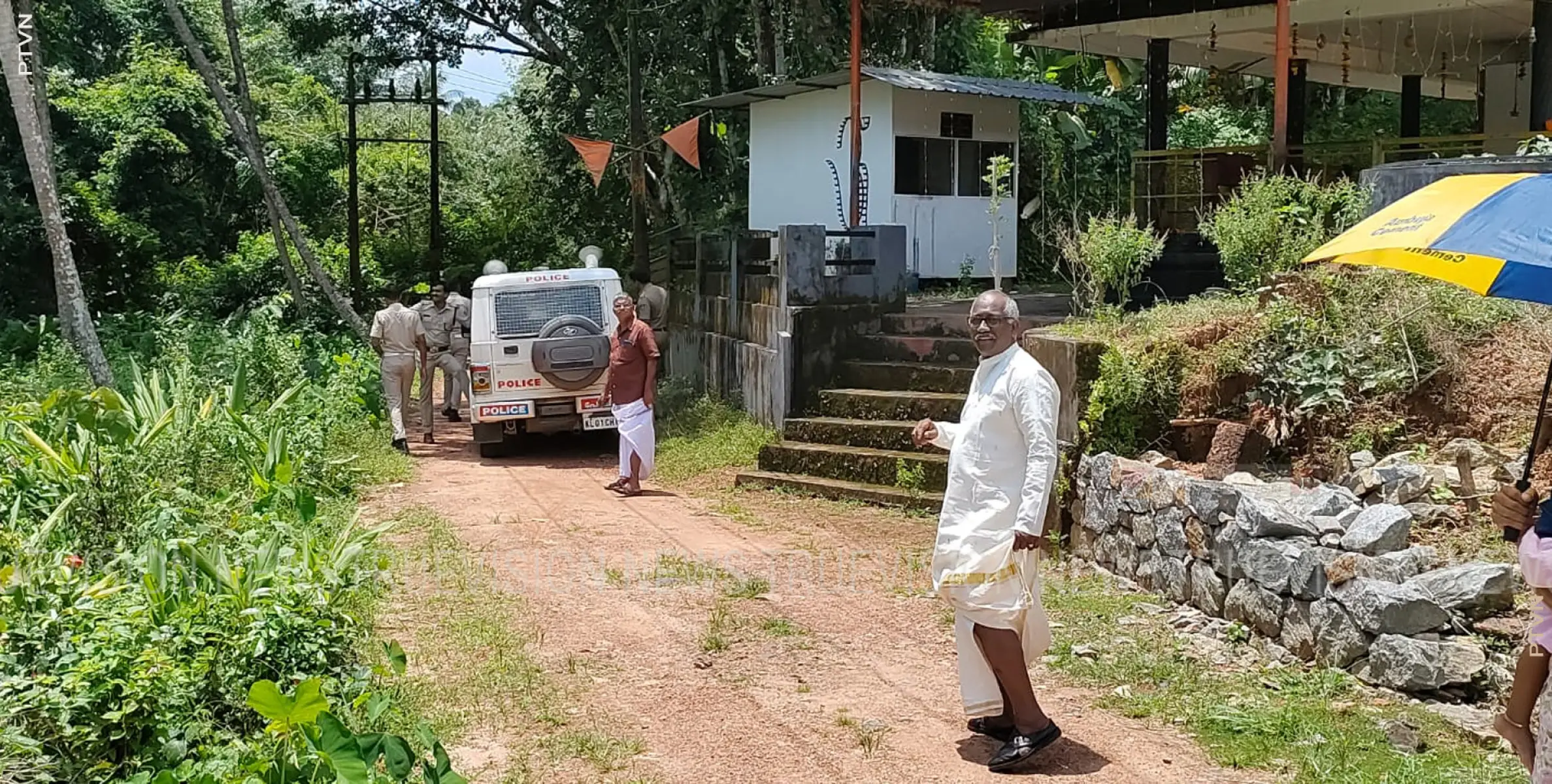 ക്ഷേത്ര ഭണ്ഡാരം കുത്തിതുറന്ന് കവര്‍ച്ച 