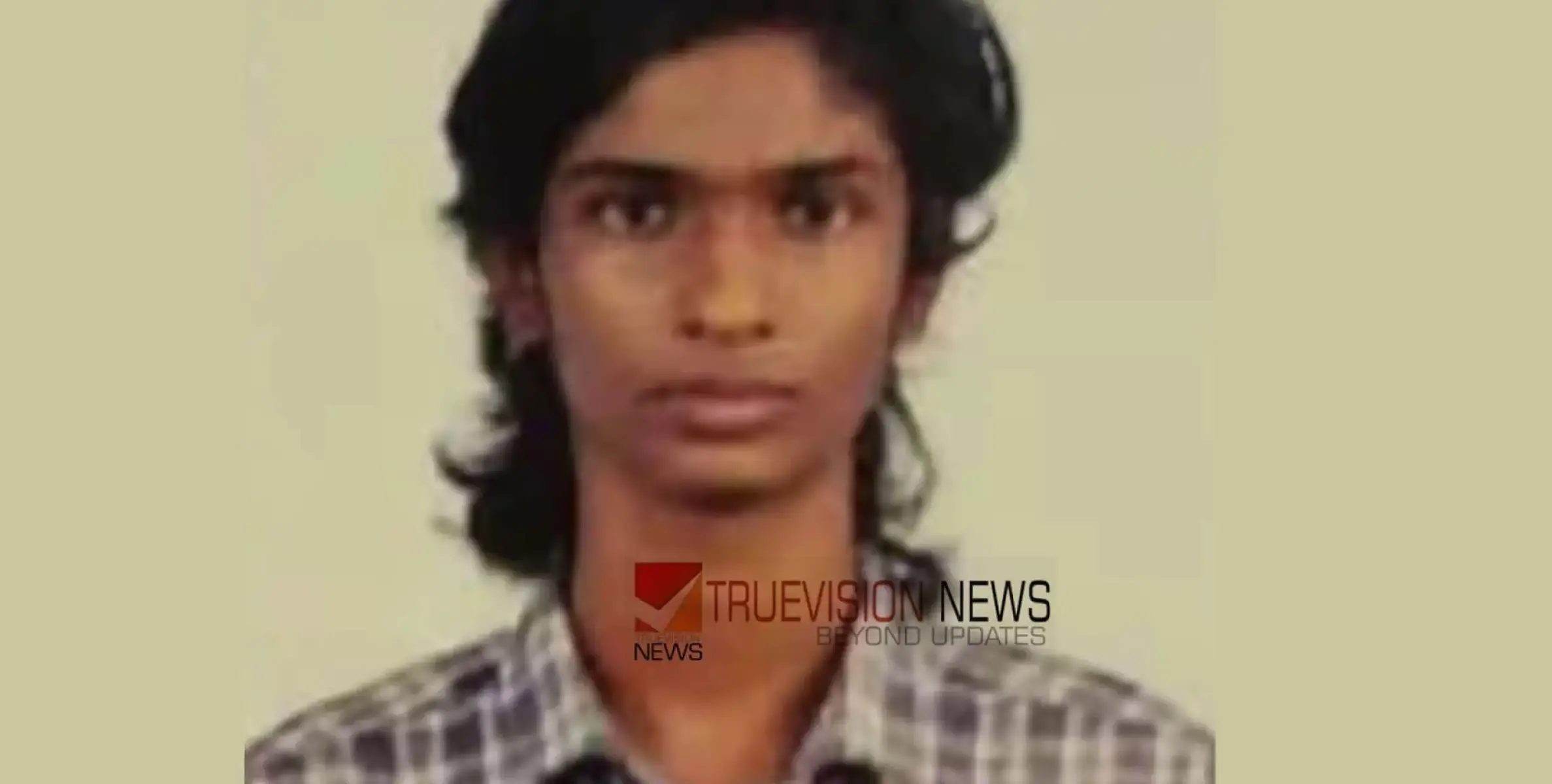 #accident | പാലത്തിന് മുകളിൽ സ്വകാര്യ ബസിനടിയിൽപ്പെട്ട് സ്കൂട്ടർ യാത്രികനായ കോളേജ് വിദ്യാർത്ഥിക്ക് ദാരുണാന്ത്യം