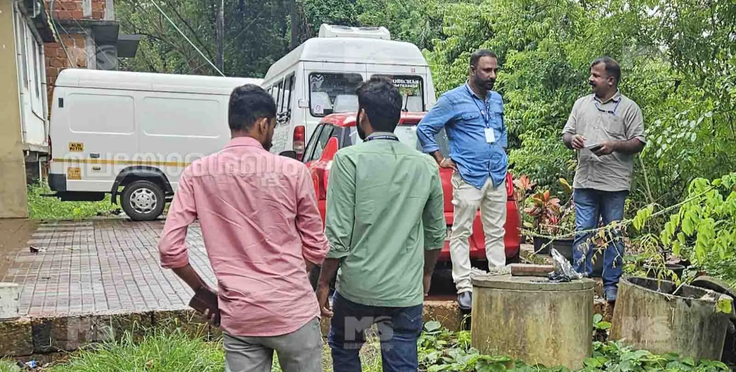 വള്ളിത്തോട് മേഖലയിൽ വ്യാപാര സ്ഥാപനങ്ങളിൽ ആരോഗ്യ വകുപ്പ് പരിശോധന നടത്തി 