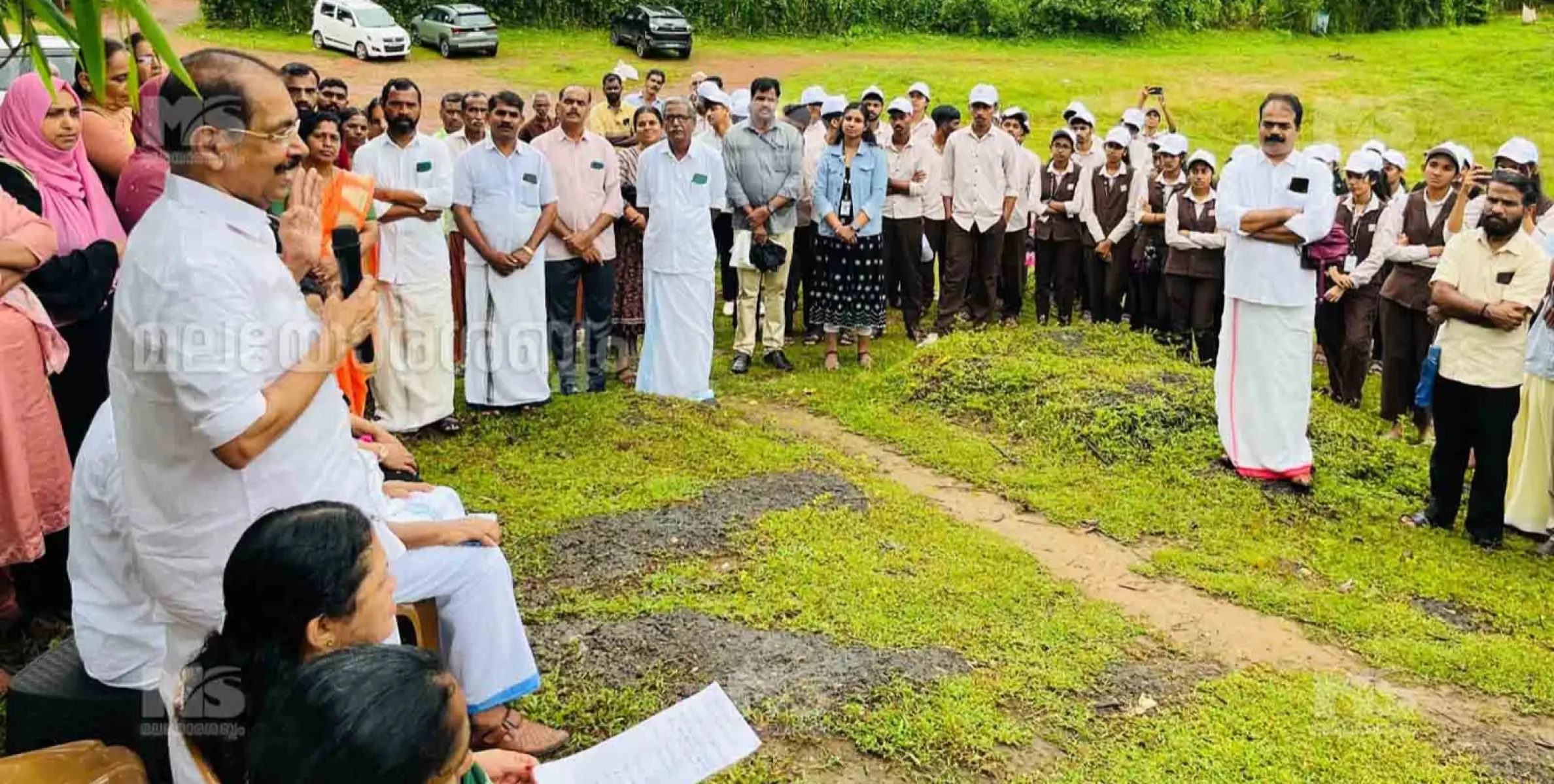 എടക്കാനം റിവർ വ്യൂ പോയന്റ്‌ ശുചീകരണം നടത്തി 