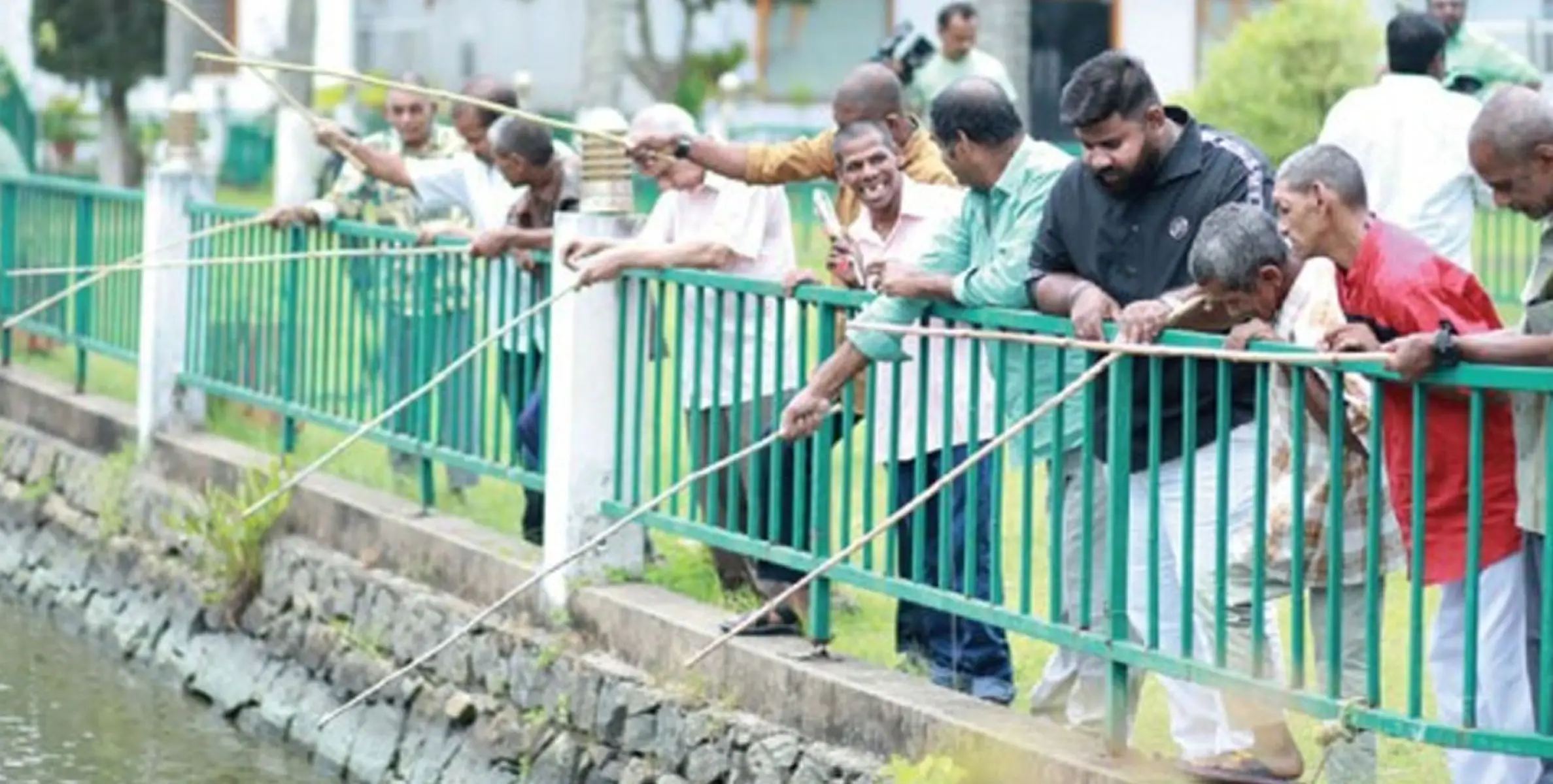 #kochi | ആ ചൂണ്ടയിൽ കൊരുത്തത്‌ ആനന്ദച്ചിരി  