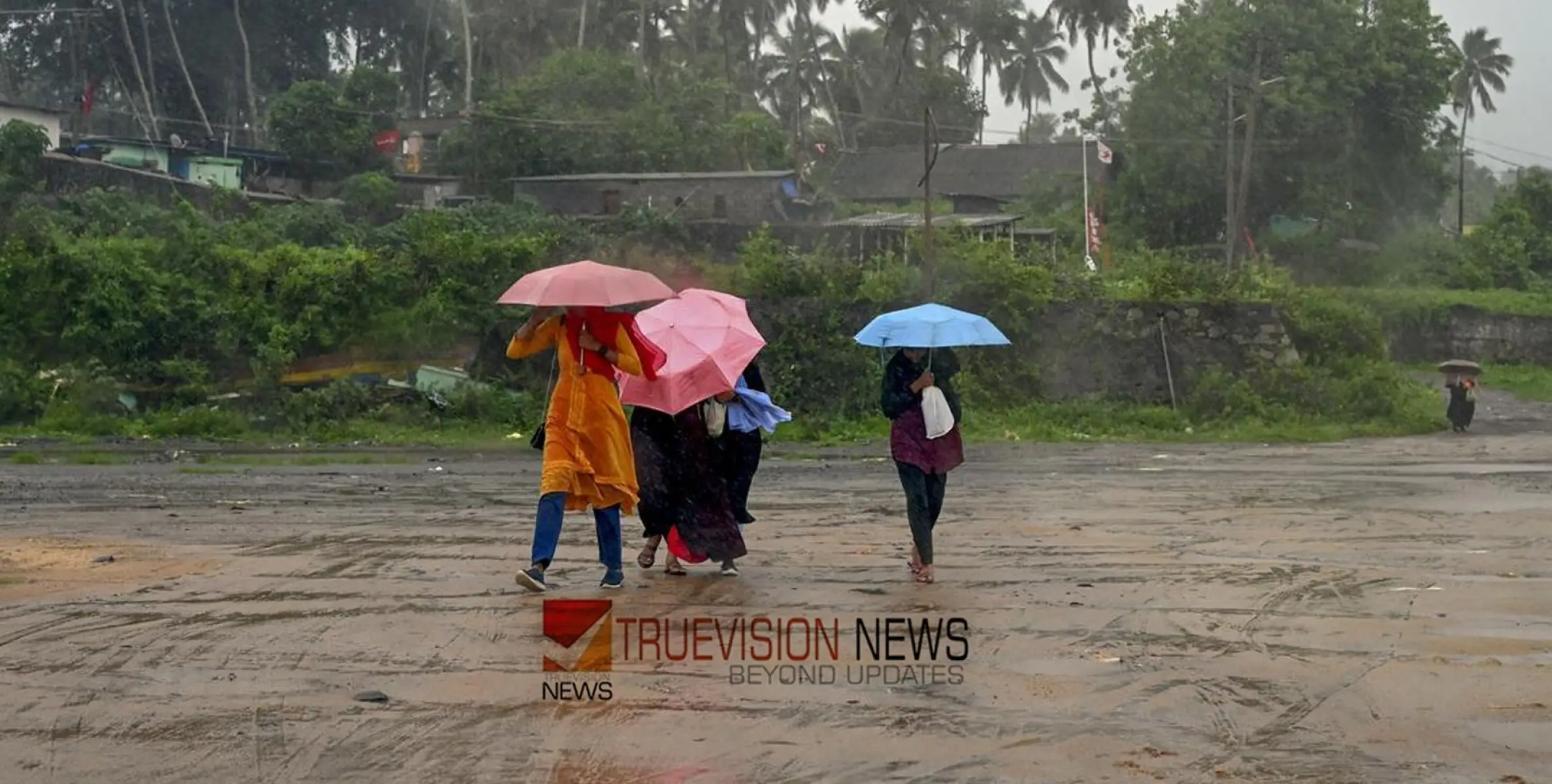 #KERALARAIN | ഇടിയോടുകൂടിയ ഒറ്റപ്പെട്ട ശക്തമായ മഴയ്ക്ക് സാധ്യത; നാല് ജില്ലകളിൽ യെല്ലോ അല‍‍‍ർട്ട്