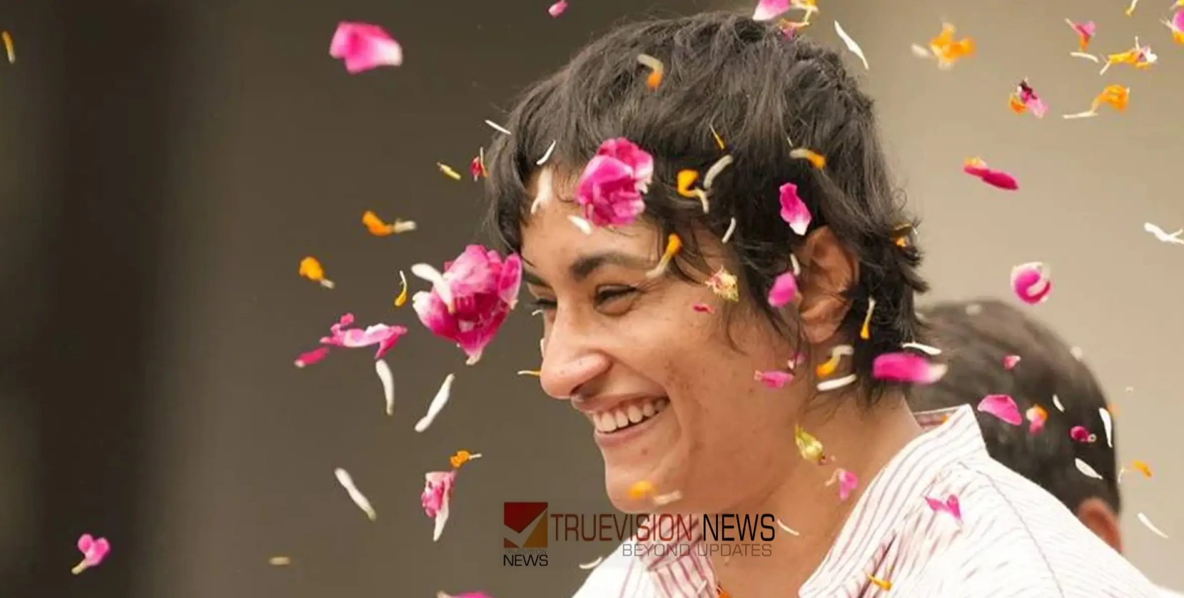 #VineshPhogat | ‘കൈ’പിടിച്ച് ജുലാന; തെരഞ്ഞെടുപ്പ് ഗോദയിൽ ചാമ്പ്യനായി വിനേഷ് ഫോഗട്ട് 