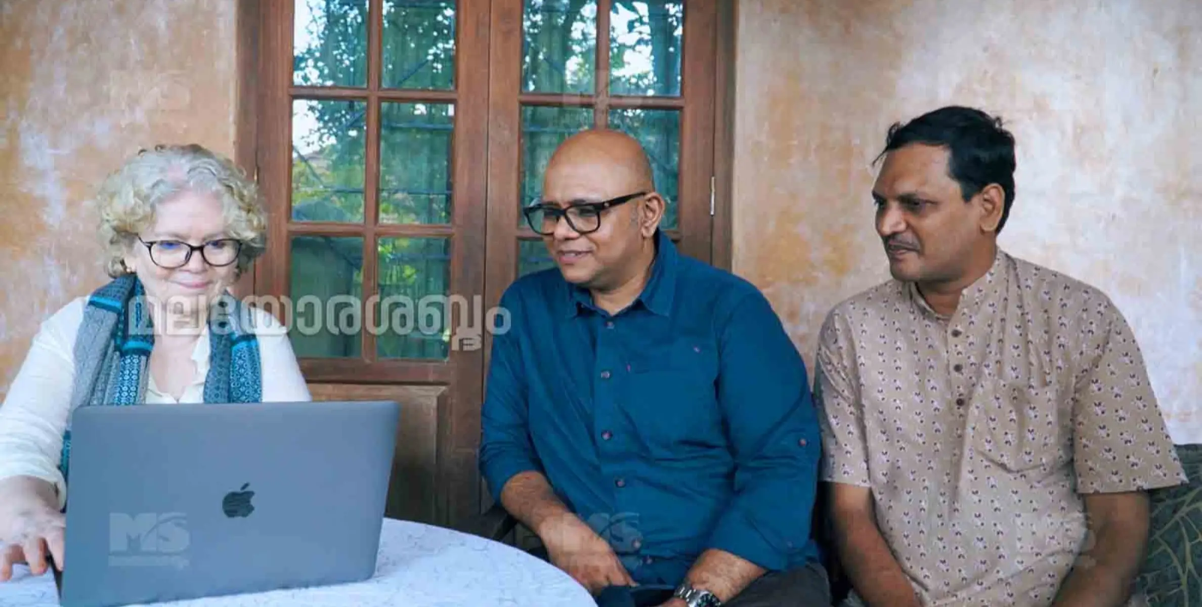 വയനാട് ലിറ്ററേച്ചര്‍ ഫെസ്റ്റിവല്‍-2024 വെബ്‌സൈറ്റ് ലോഞ്ചിങ് സാറാ ജോസഫ് നിര്‍വഹിച്ചു 