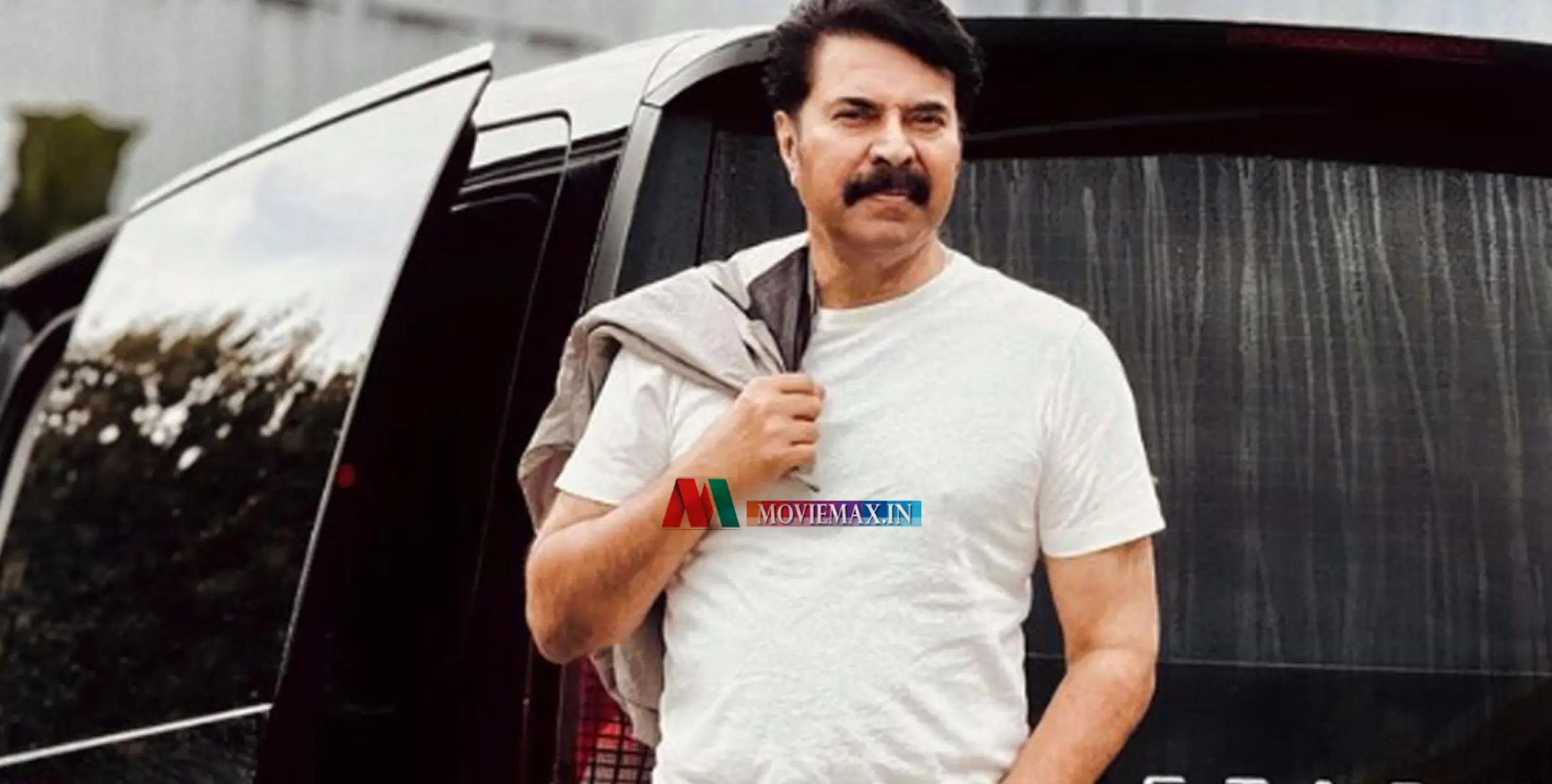 #mammootty | 'ചുമ്മാ നാട്ടുകാരെകൊണ്ട് പറയിപ്പിക്കാൻ, ഇക്കാന്ന് വിളിച്ച നാവുകൊണ്ട്...'; പുതിയ ഫോട്ടോയുമായി മമ്മൂട്ടി, പിന്നാലെ ആരാധകരുടെ കമന്റ്