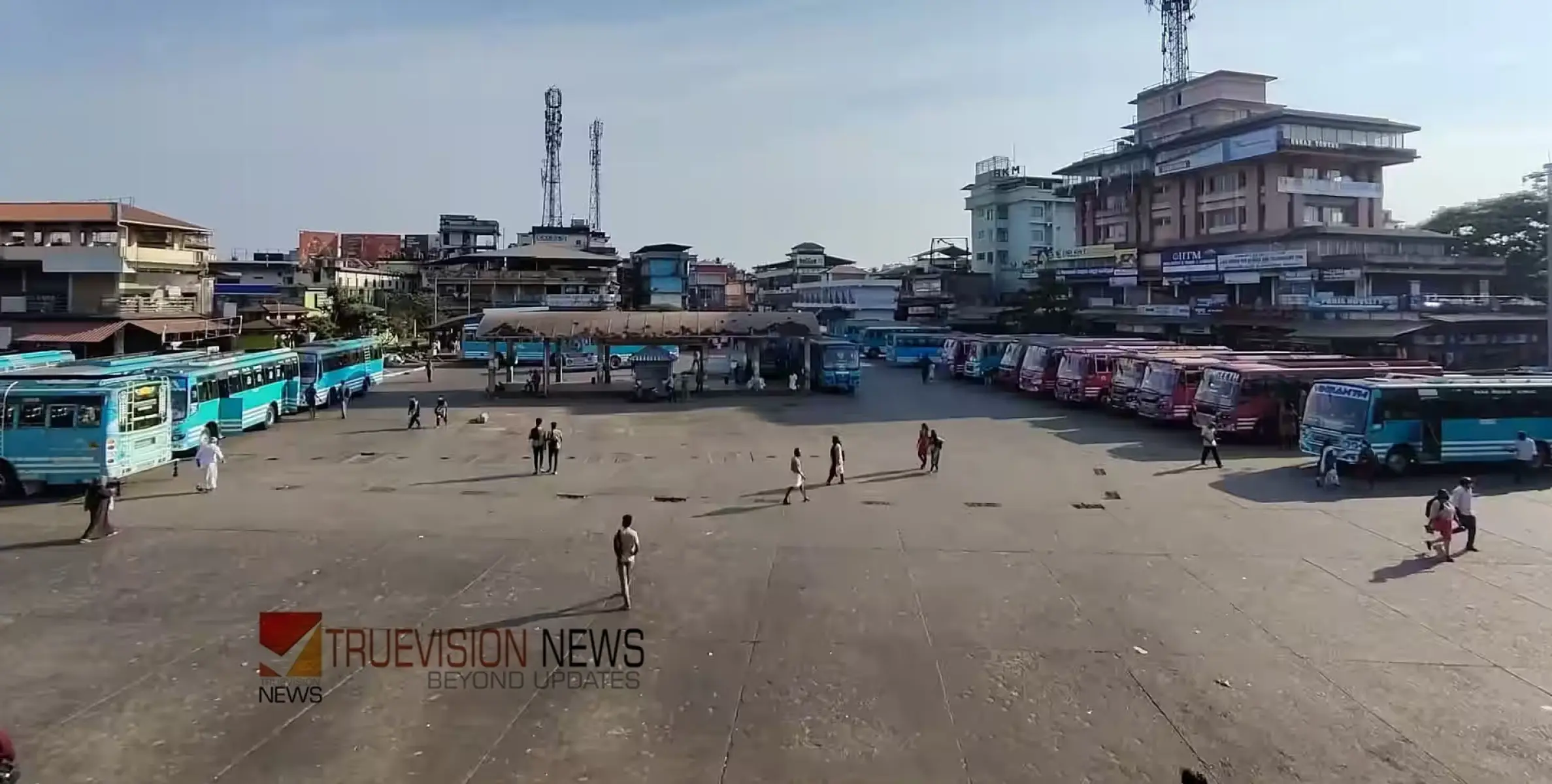 #busstrike | വടകരയിൽ നിന്ന് കണ്ണൂരിലേക്ക് പോകുന്നവരുടെ ശ്രദ്ധയ്ക്ക്; തലശ്ശേരി-കണ്ണൂർ റൂട്ടിൽ അനിശ്ചിതകാല സ്വകാര്യ ബസ് പണിമുടക്ക് ആരംഭിച്ചു