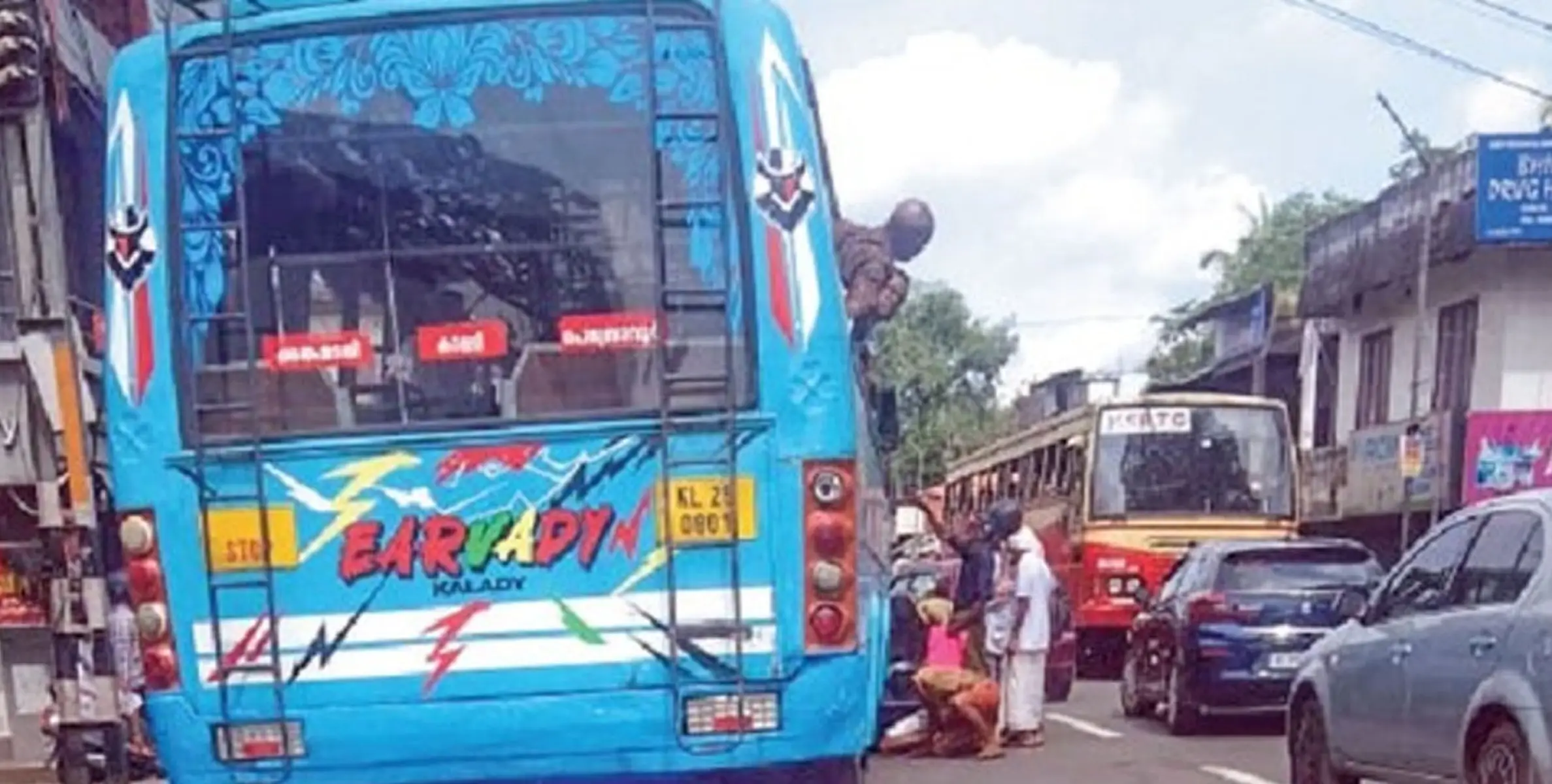 #Accident | ഒക്കൽ ജങ്ഷനിൽ അപകടം പതിവ്‌  