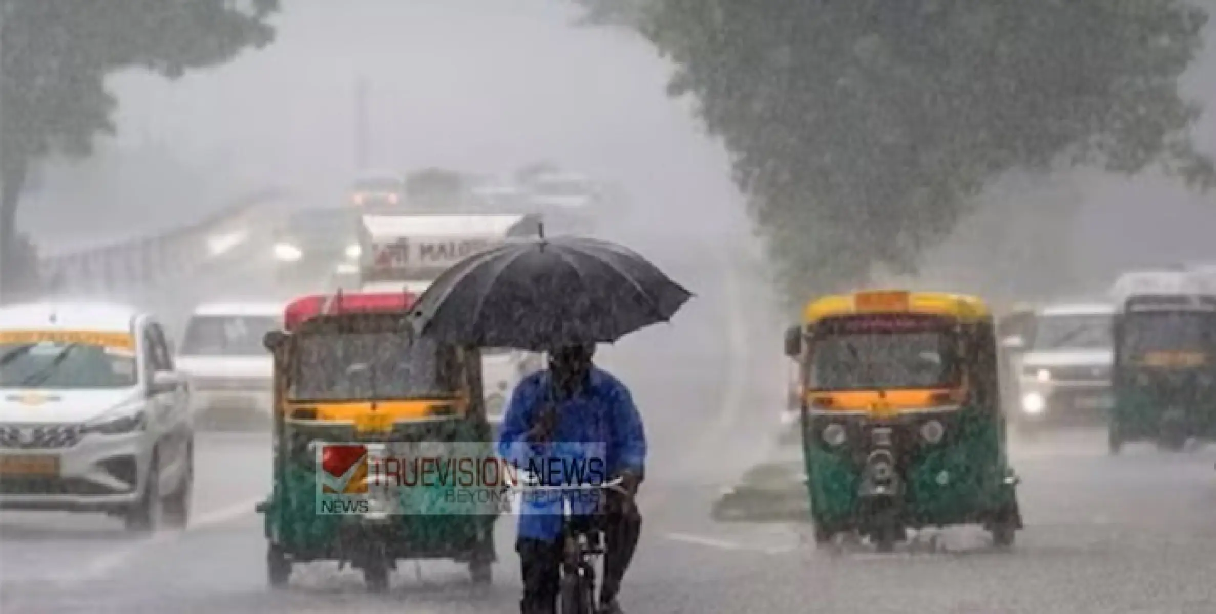 നാളെ മുതൽ ഇടിമിന്നലോടുകൂടിയ   മഴയ്ക്ക് സാധ്യത  ; ആറ് ജില്ലകളിൽ യെല്ലോ അലേർട്ട് 