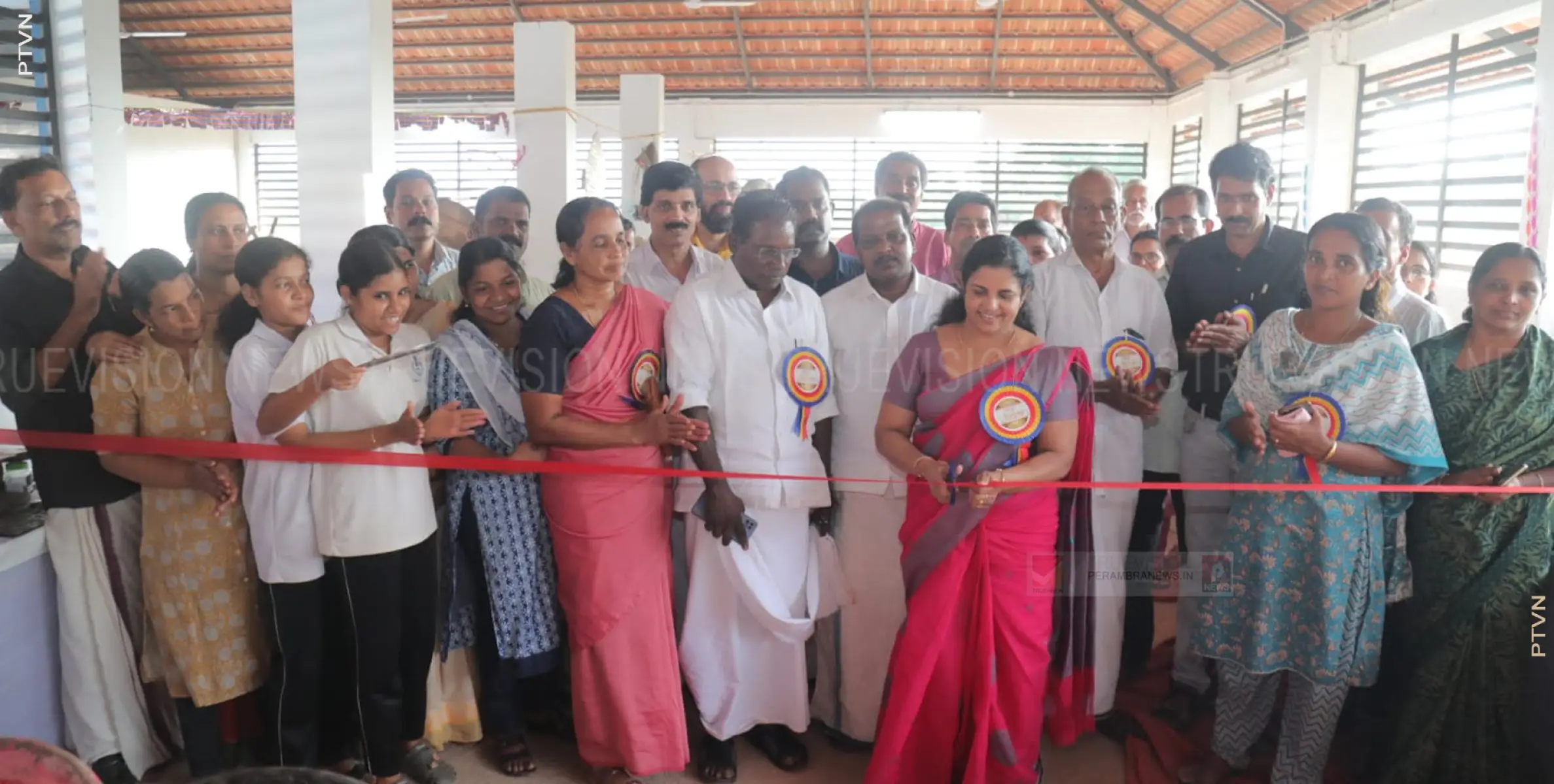  ചരിത്ര പുരാവസ്തു പ്രദര്‍ശനം നടത്തി  ആവള ഗവ. ഹയര്‍ സെക്കണ്ടറി സ്‌കൂള്‍