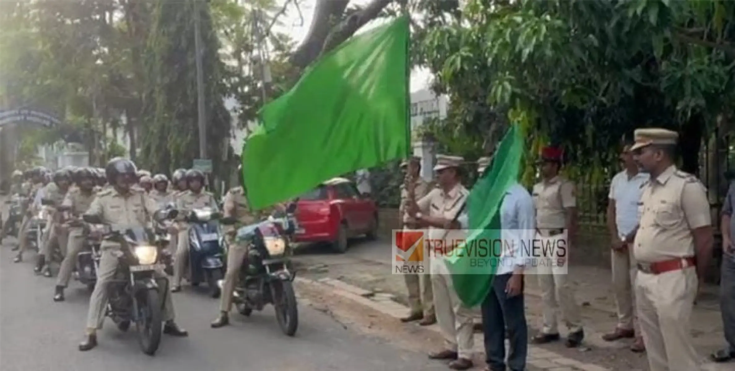 ബൈക്ക് റാലി ;   മാഹിയിൽ ഹെൽമെറ്റ് ബോധവൽക്കരണം