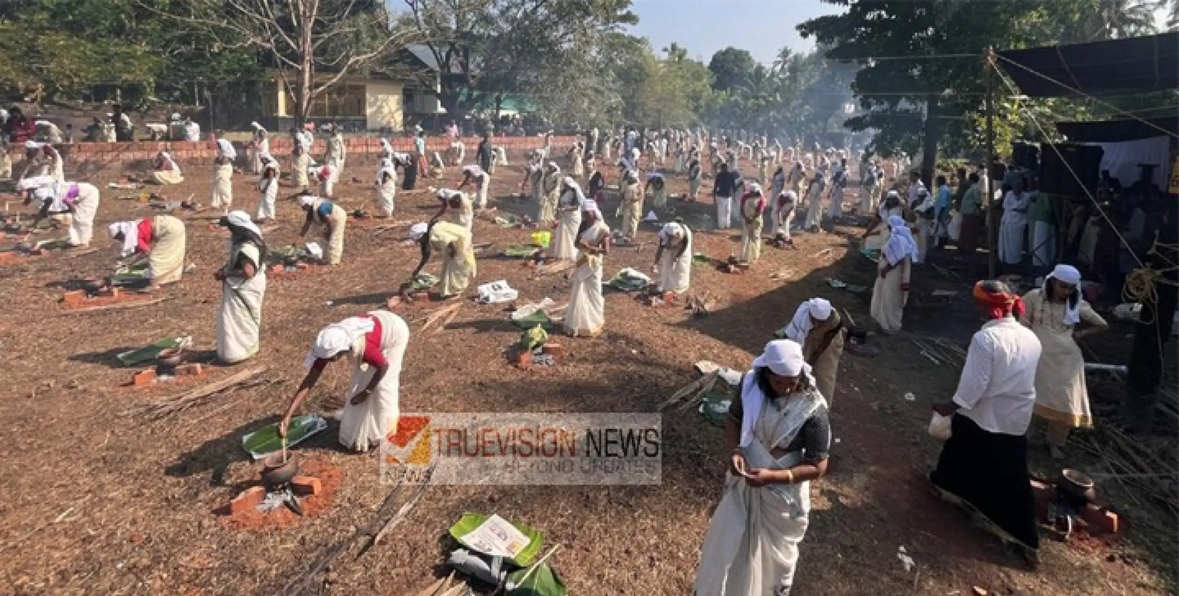 ഭക്തി സാന്ദ്രമായ അന്തരീക്ഷത്തിൽ പുറ്റുവൻ കാവിൽ ഭഗവതിക്ക്  പൊങ്കാല 