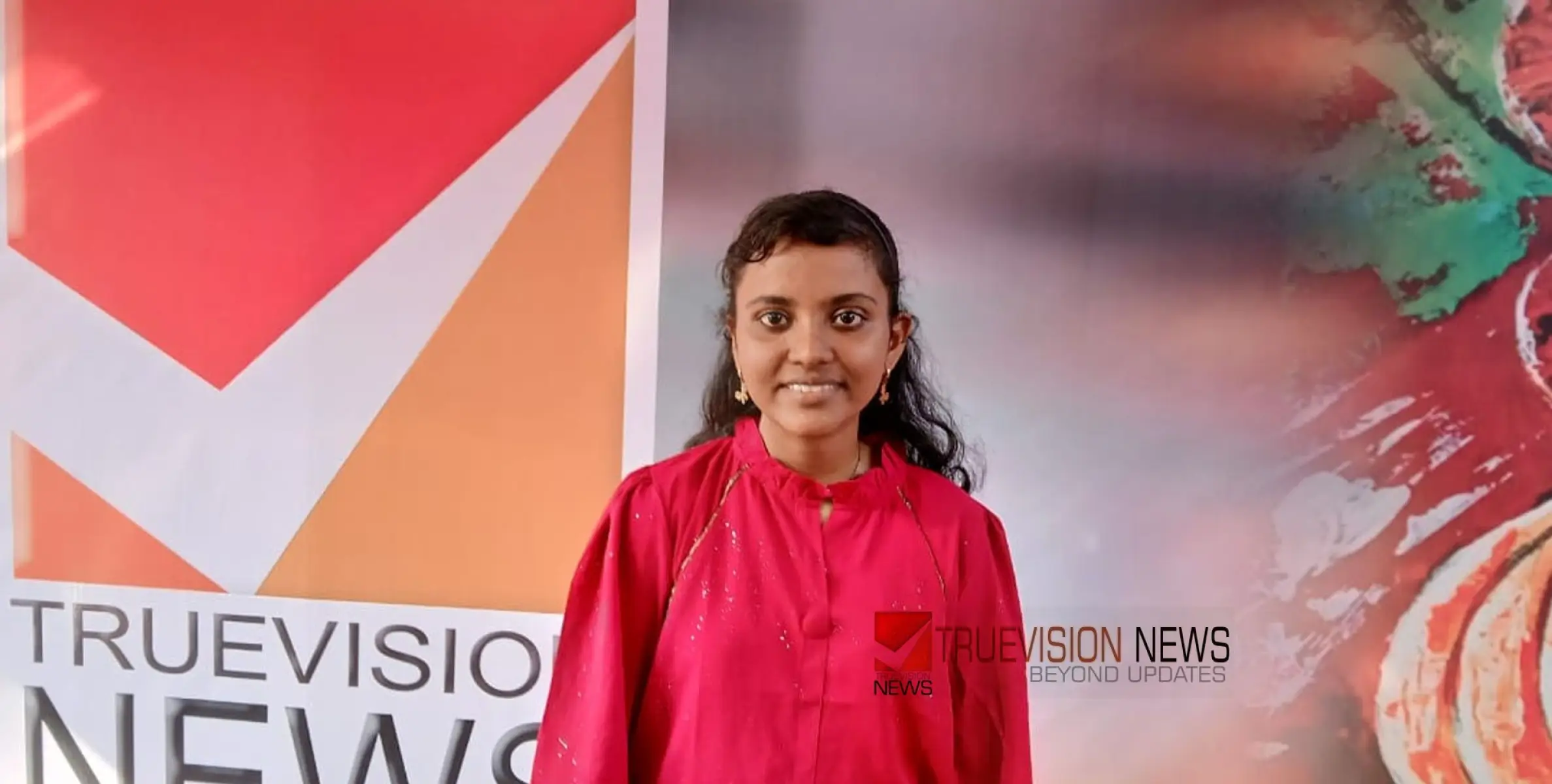 #keralaschoolkalolsavam2025 | പൊള്ളുന്ന ജീവിതങ്ങളെ വരയിൽ വർണ്ണിച്ച് അലീന 