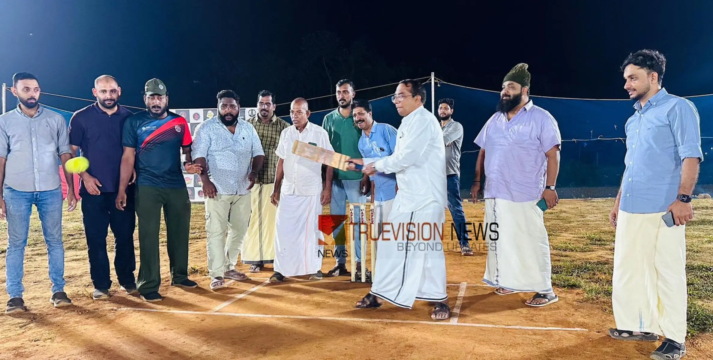 #Crickettournament | കായികാരവം;  ആവേശമായി തെരുവം പറമ്പിൽ അഖില കേരള ക്രിക്കറ്റ് ടൂർണമെന്റ്