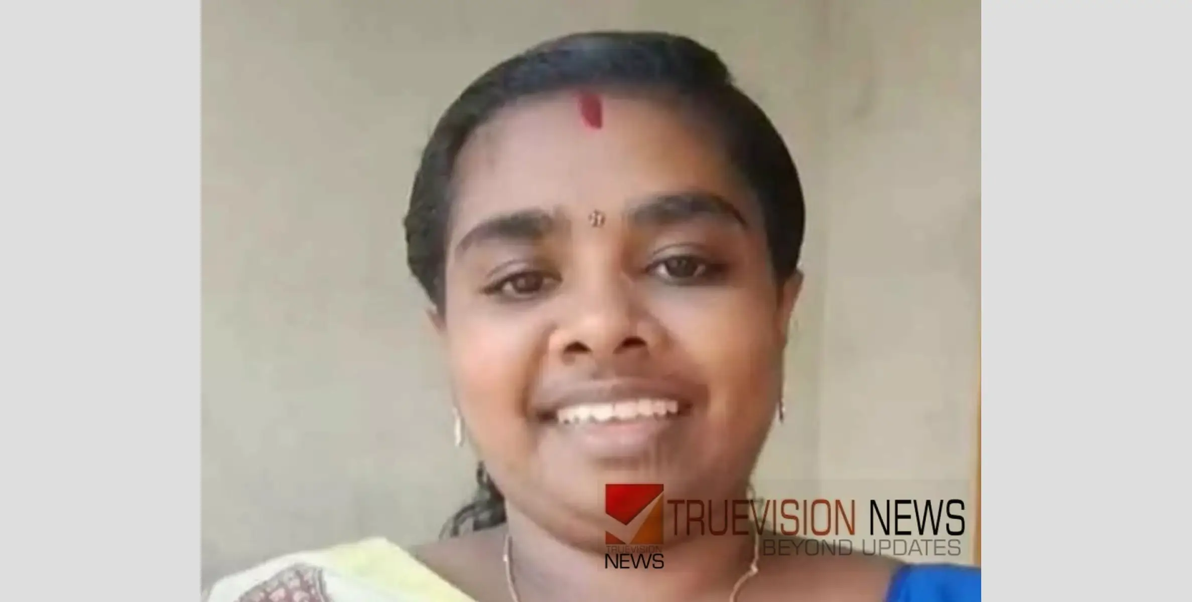 #Fire | കൊല്ലത്ത് കരിയില കത്തിക്കുന്നതിനിടെ വസ്ത്രത്തിന് തീപിടിച്ച് യുവതി മരിച്ചു