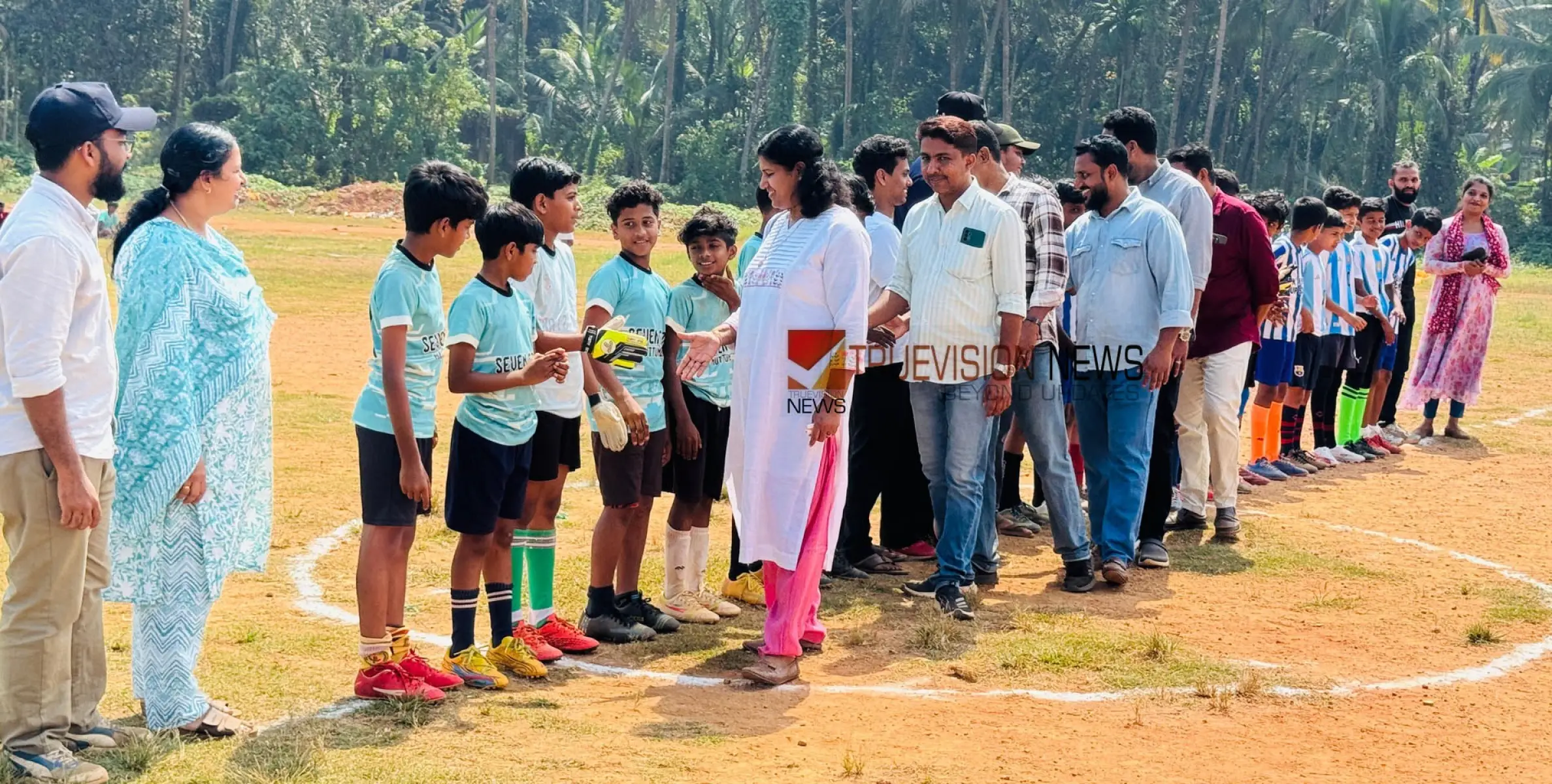 സബ്ജില്ല തല ഫുട്ബോൾ; പുറമേരിയിൽ കമ്പവലി മത്സരം സംഘടിപ്പിച്ചു