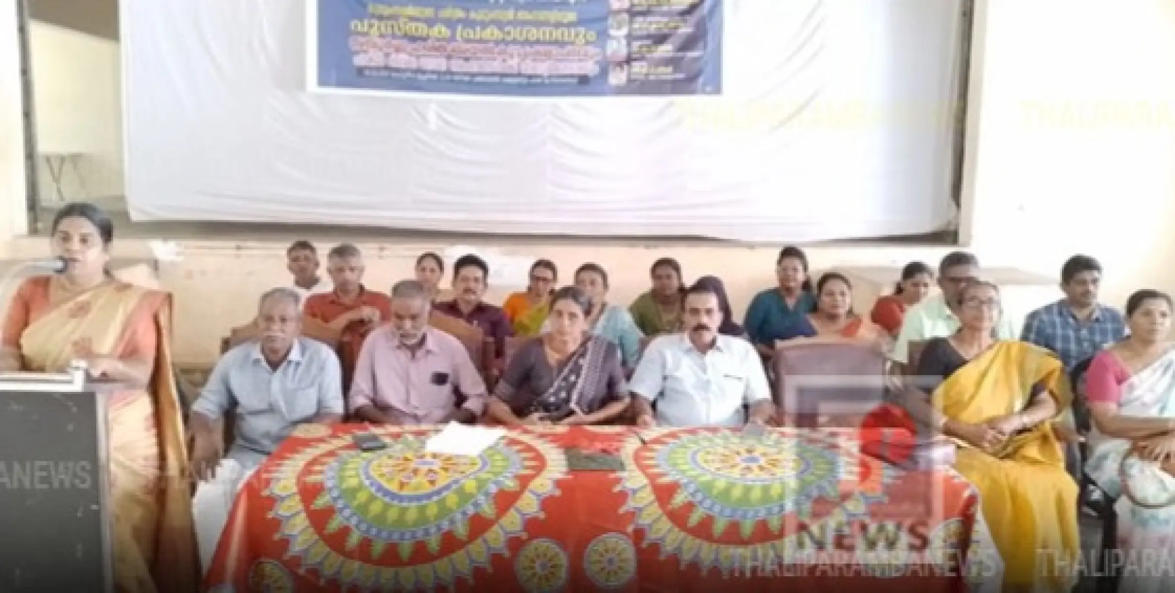 വനിതാ ക്ഷേമ പ്രവർത്തനമെന്ന മറവിൽ തട്ടിപ്പ് നടത്തുന്നവരുടെ കെണിയിൽ സ്ത്രീകൾ വീഴരുതെന്ന് അഡ്വ. കെ കെ രത്നകുമാരി