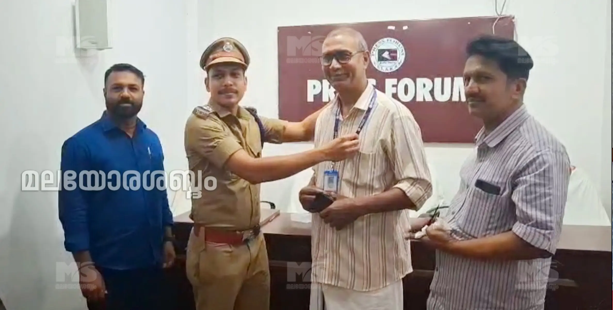 കേരള പത്രപ്രവർത്തക അസോസിയേഷൻ കേളകം മേഖല തിരിച്ചറിയൽ കാർഡ് വിതരണം നടന്നു