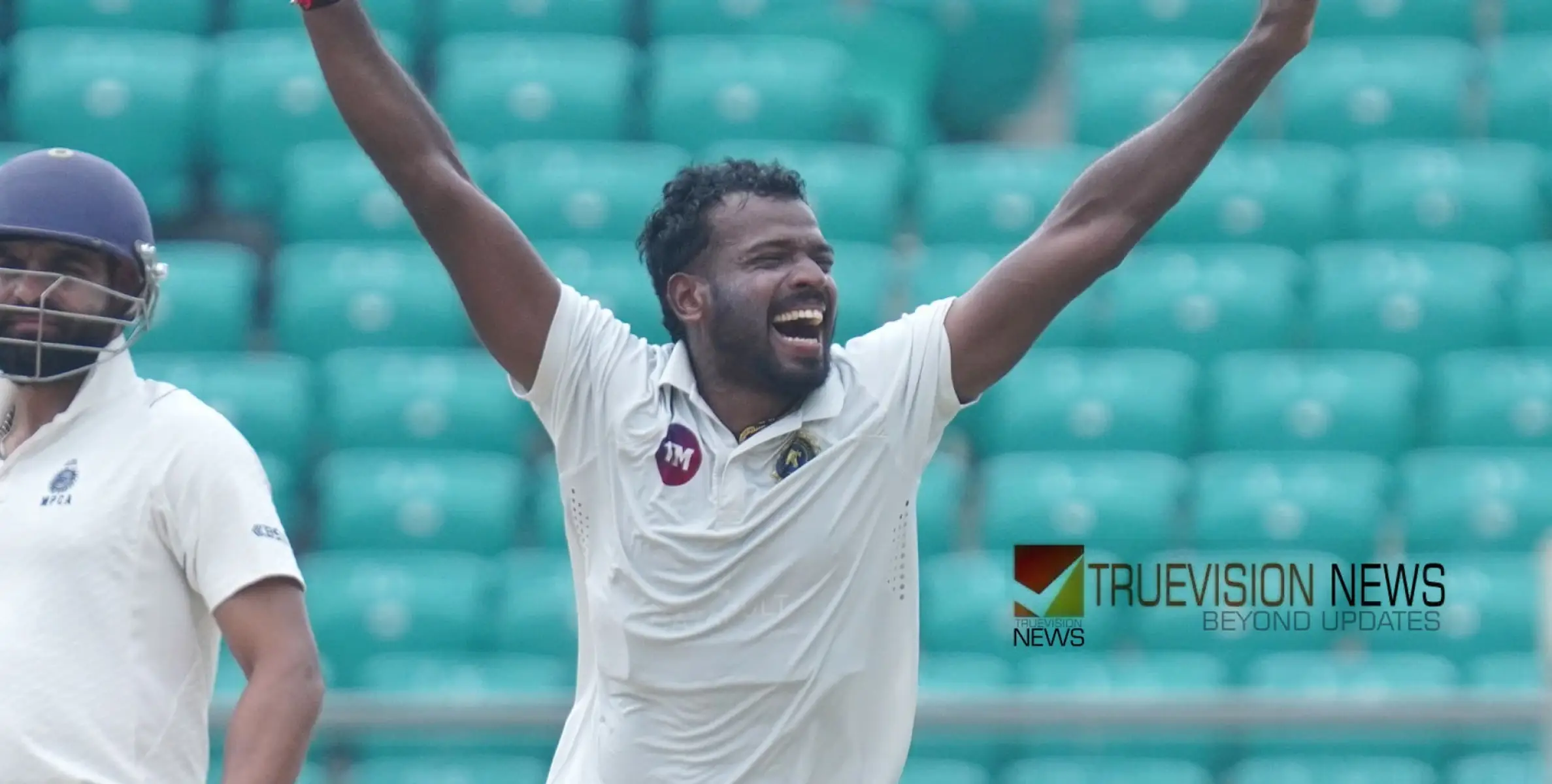 നിധീഷിന് അഞ്ച് വിക്കറ്റ്, രഞ്ജി ട്രോഫി ക്വാർട്ടറിൽ ജമ്മു കശ്മീർ എട്ടിന് 228 റൺസെന്ന നിലയിൽ