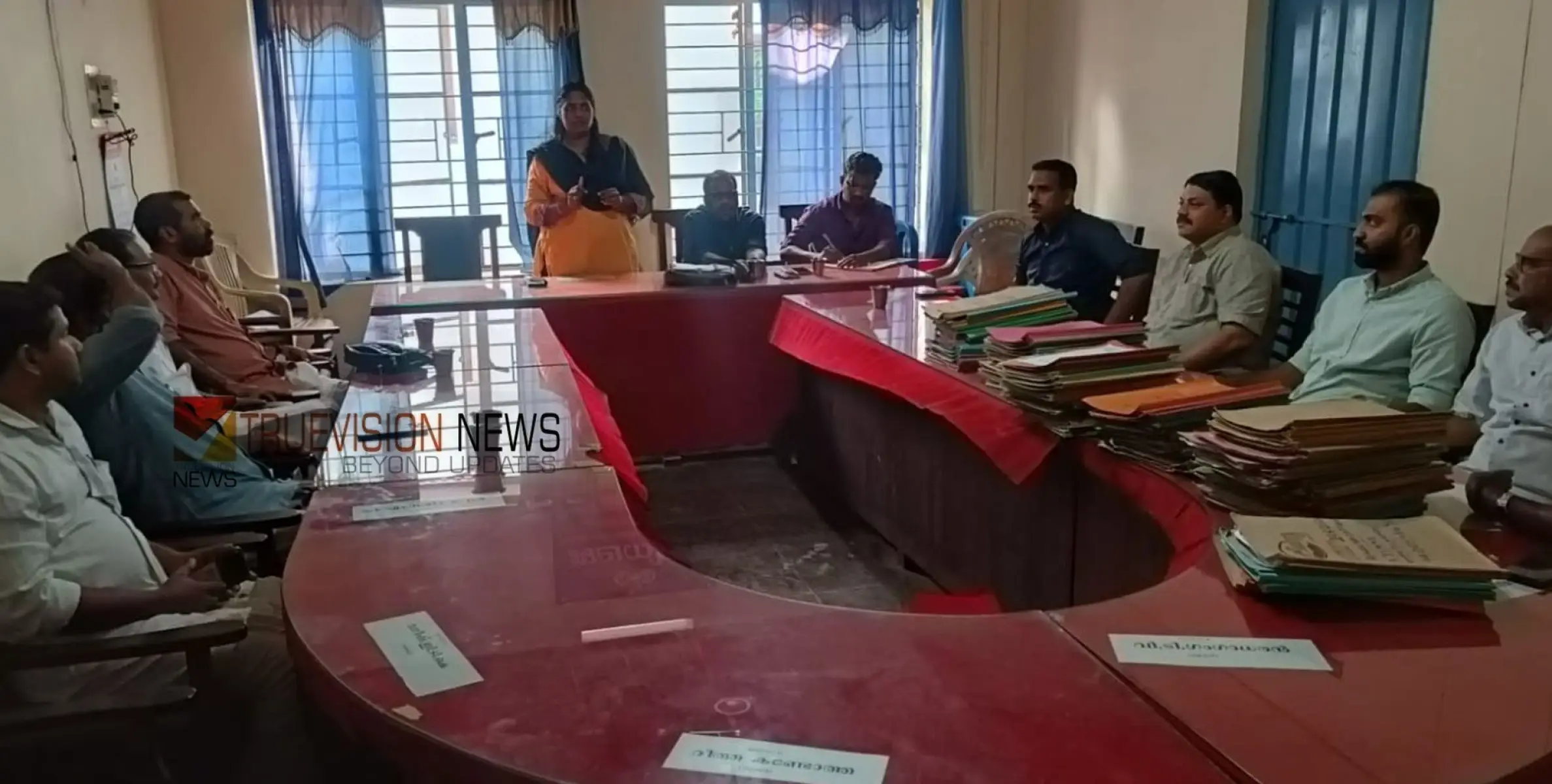 നാടിന് സമാധാനം; കുനിങ്ങാട് നടന്ന അക്രമ സംഭവങ്ങളെ സർവ്വകക്ഷിയോഗം അപലപിച്ചു