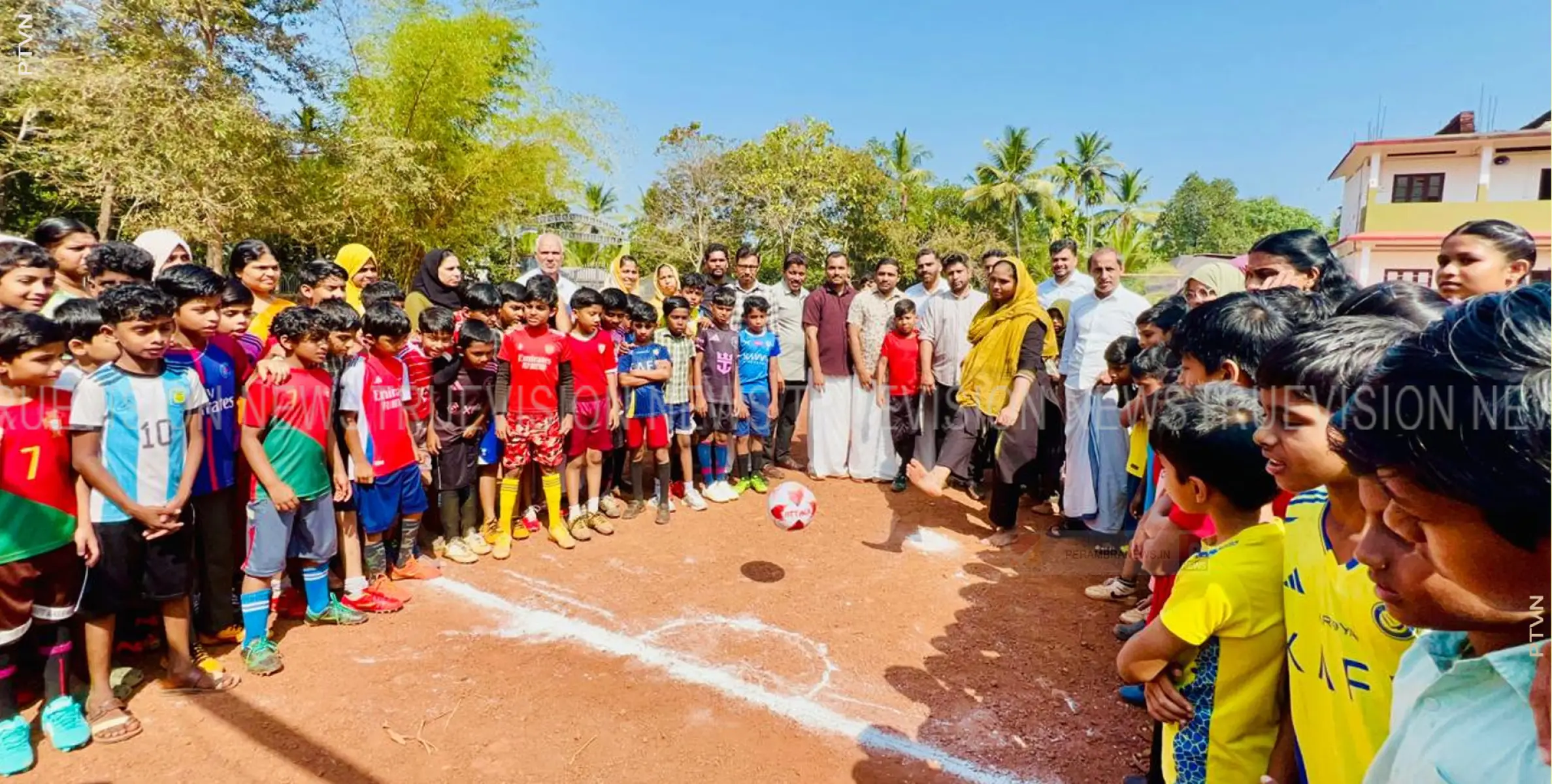 ചങ്ങരോത്ത് എംയുപി സ്‌കൂളില്‍ ഫുട്‌ബോള്‍ ടൂര്‍ണമെന്റ് സംഘടിപ്പിച്ചു