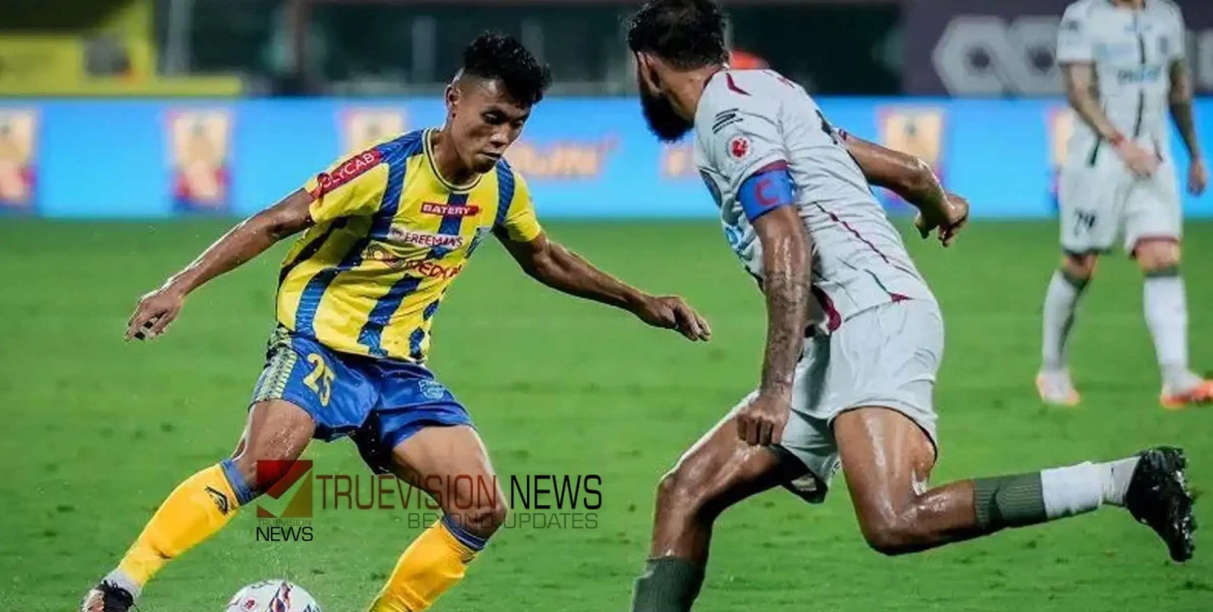 സ്വന്തം തട്ടകത്തിലും ബ്ലാസ്റ്റേഴ്സിന് വമ്പൻ തോൽവി;എതിരില്ലാത്ത മൂന്ന് ​ഗോളുകൾക്ക് പരാജയപ്പെട്ടു 