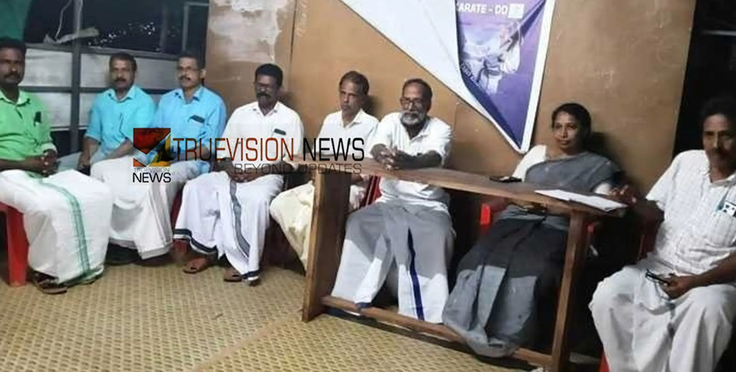 വേറ്റുമ്മൽ റോഡിൽ മാലിന്യം തള്ളുന്നത് പതിവായി; ജാഗ്രതാസമിതിയുമായി നാട്ടുകാര്‍ രംഗത്ത് 