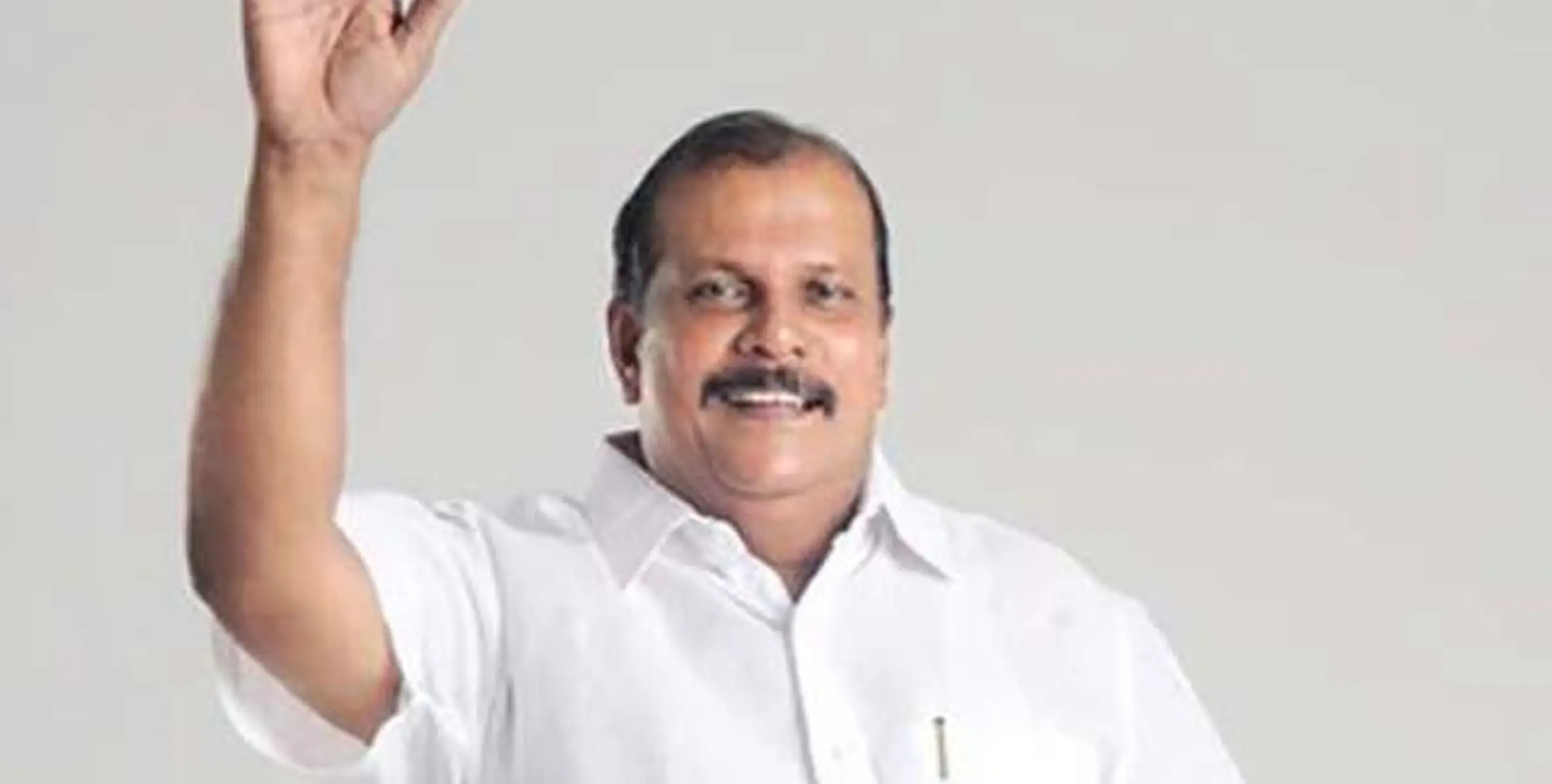 ബിജെപി നേതാവ് പി സി ജോർജ് കോടതിയില്‍ കീഴടങ്ങി.