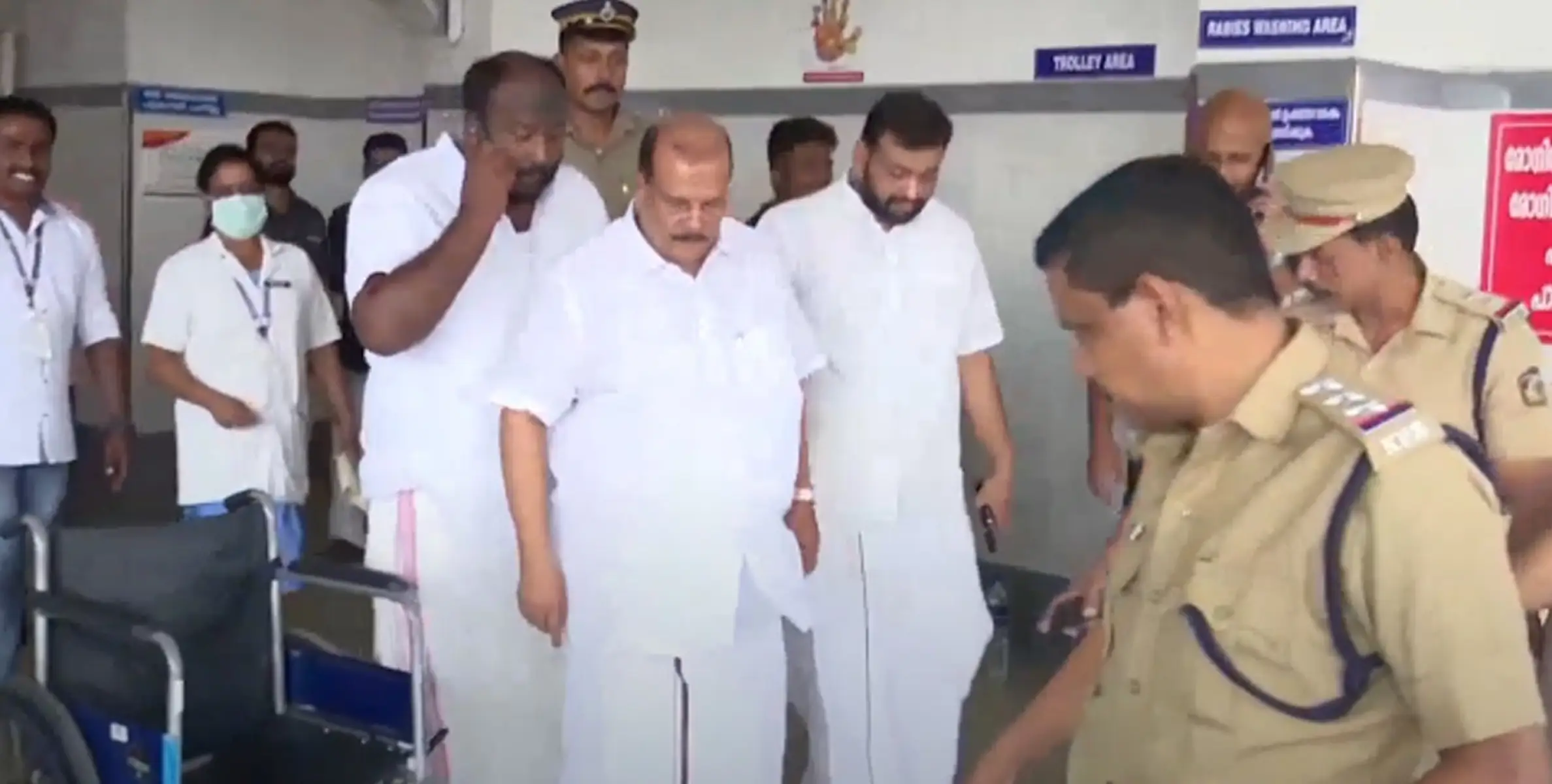 ഇസിജിയില്‍ വ്യതിയാനം; പി സി ജോര്‍ജിനെ കോട്ടയം മെഡിക്കല്‍ കോളേജില്‍ അഡ്മിറ്റ് ചെയ്തു