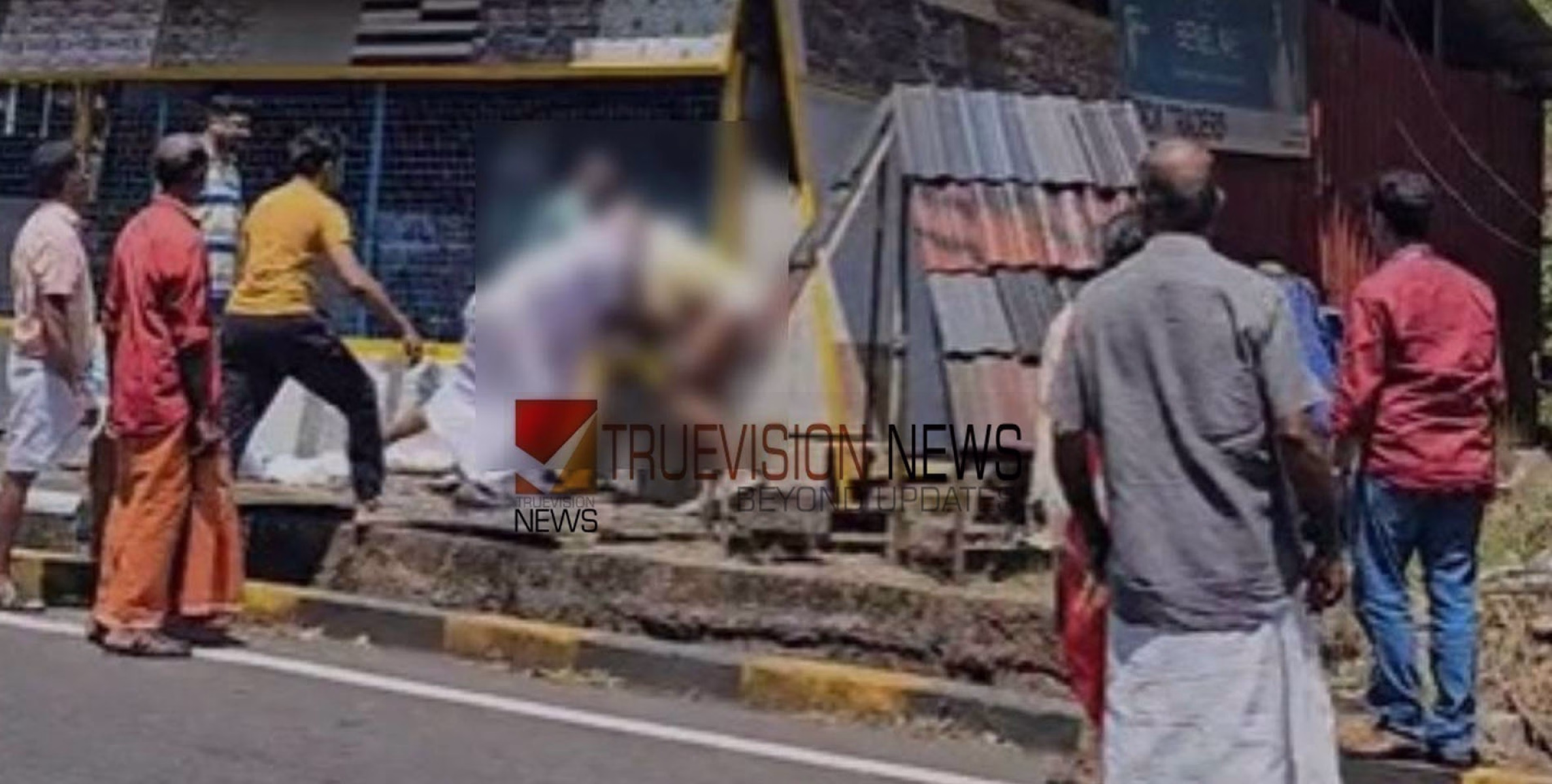 പരാതിയുമായി വന്നു, പഞ്ചായത്ത് മെമ്പറെ വാക്കത്തി ഉപയോഗിച്ച് വെട്ടി; ആശുപത്രിയിൽ